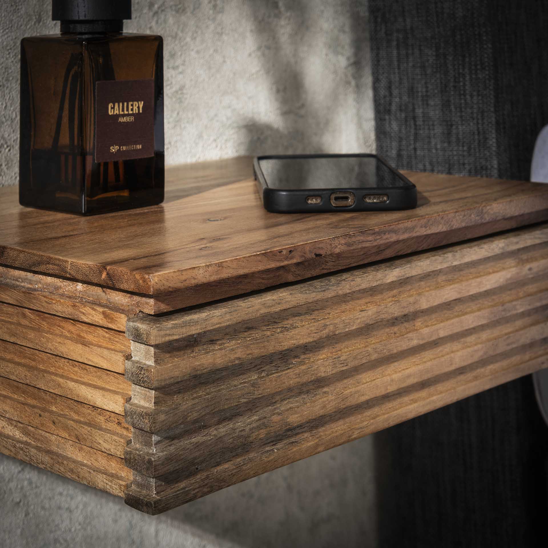 Zwevend nachtkastje Eva S - Industrieelinhuis.nl