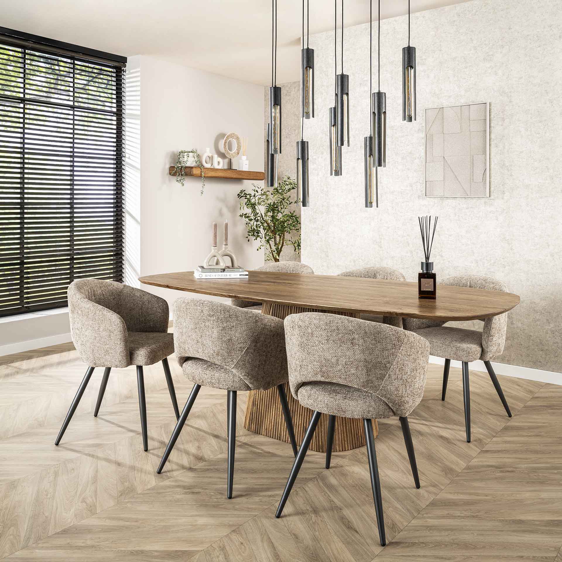 Organische eetkamertafel Flow - Industrieelinhuis.nl