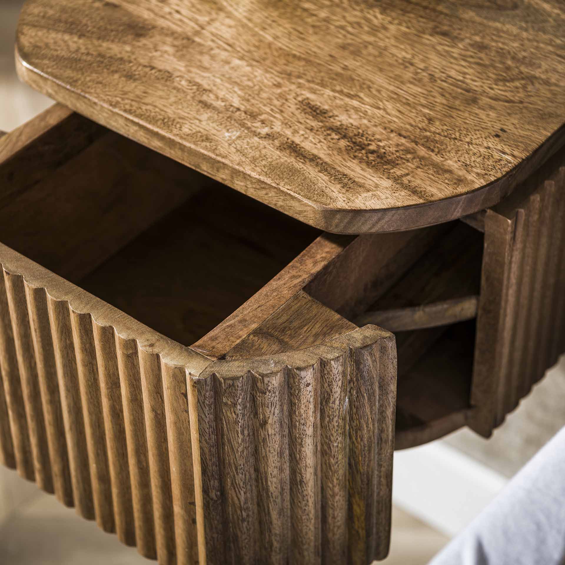 Zwevend nachtkastje Wave XS - Industrieelinhuis.nl