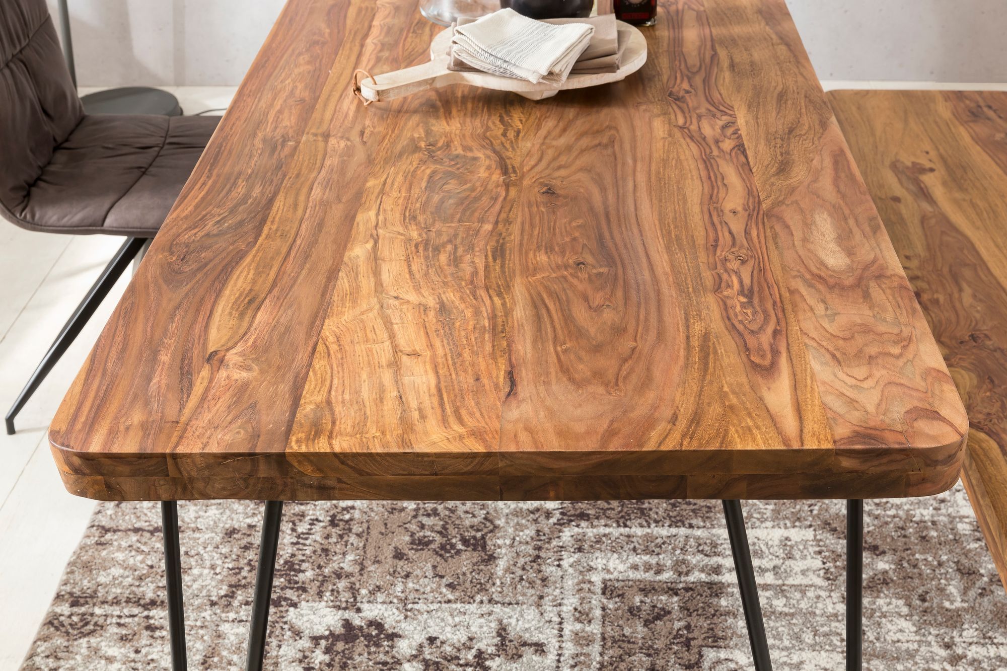Eettafel / Keukentafel Industrieel Design | Sheesham en Staal | 120-160-180-200