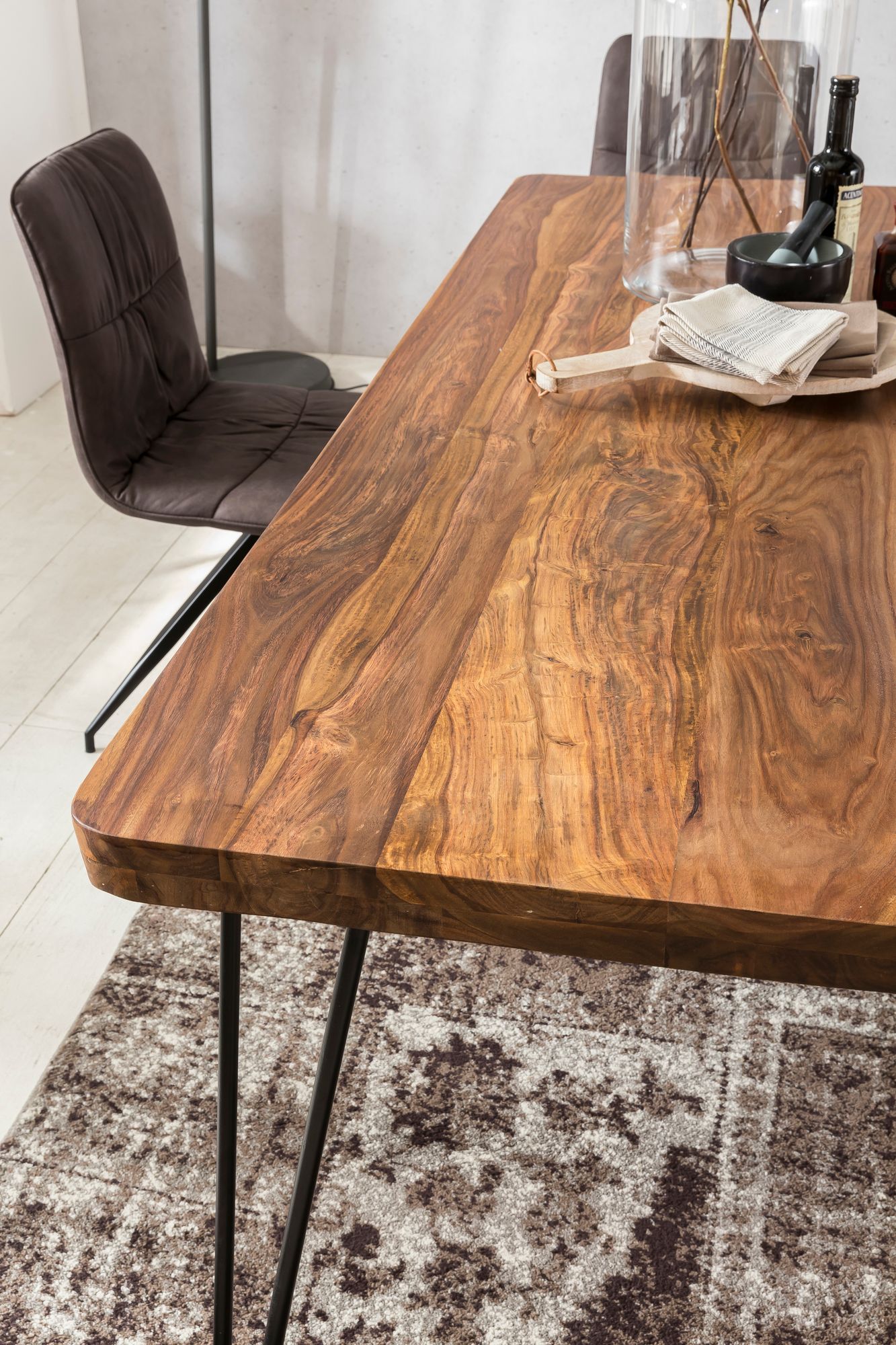 Eettafel / Keukentafel Industrieel Design | Sheesham en Staal | 120-160-180-200