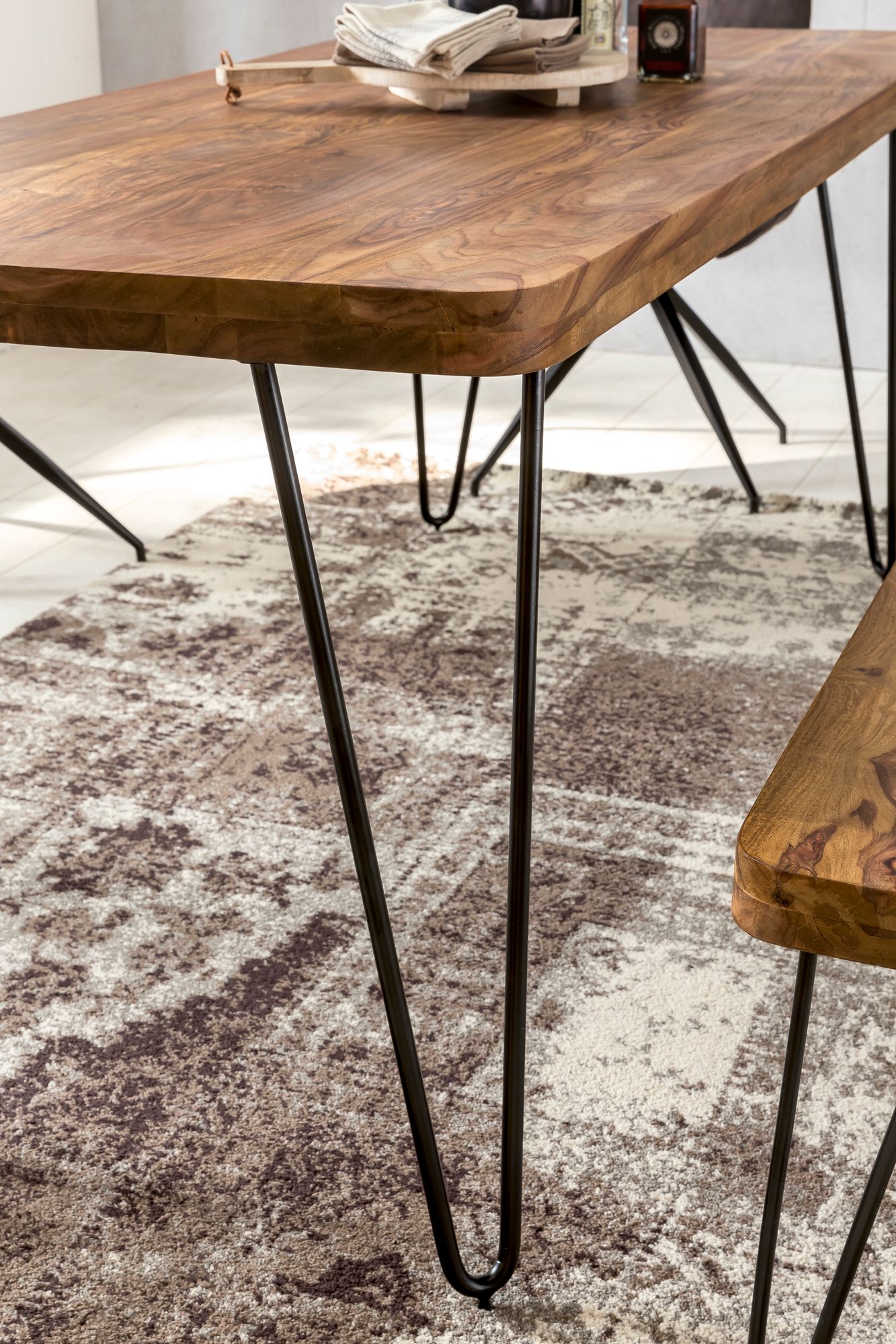Eettafel / Keukentafel Industrieel Design | Sheesham en Staal | 120-160-180-200
