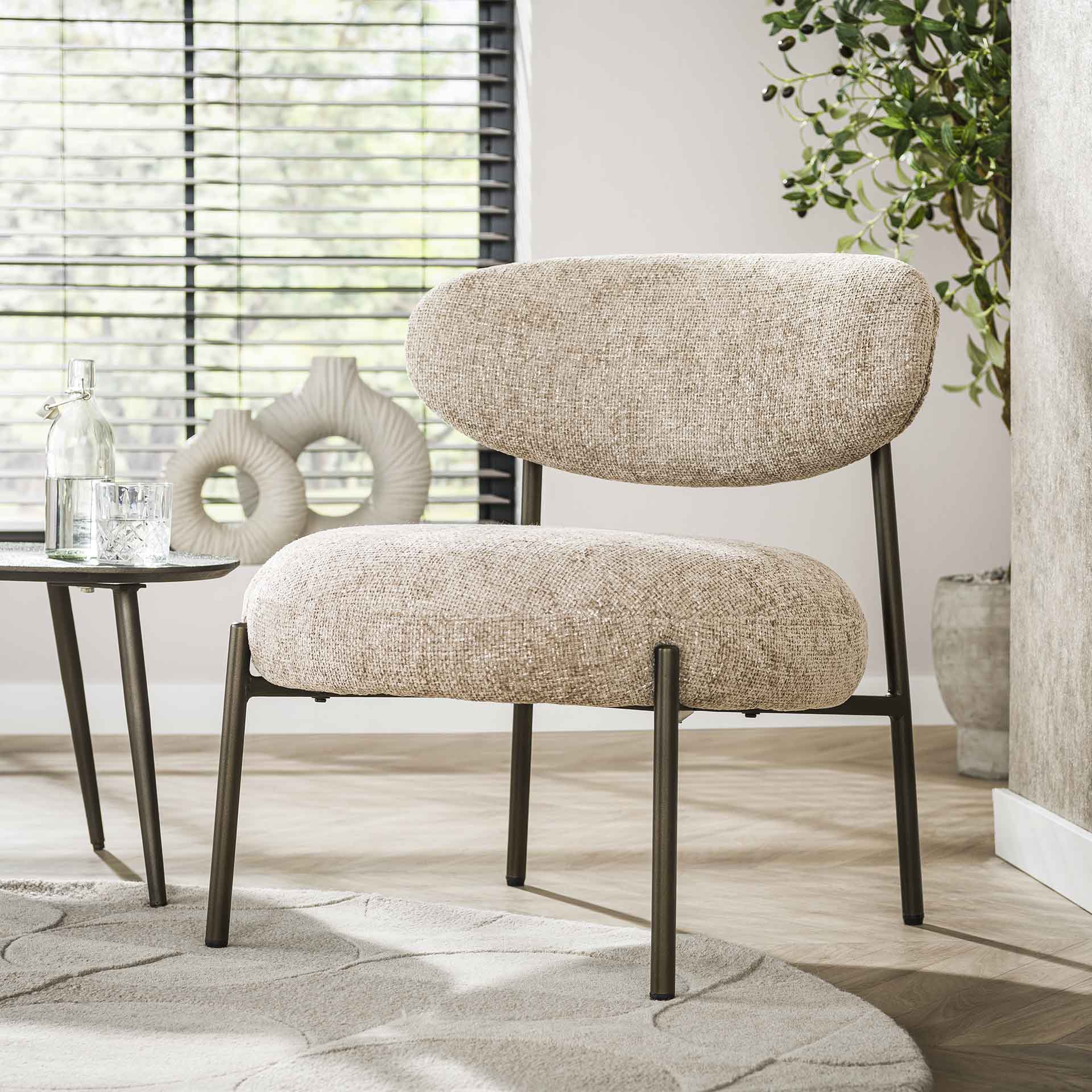 Ronde fauteuil Sofia Zand - Industrieelinhuis.nl