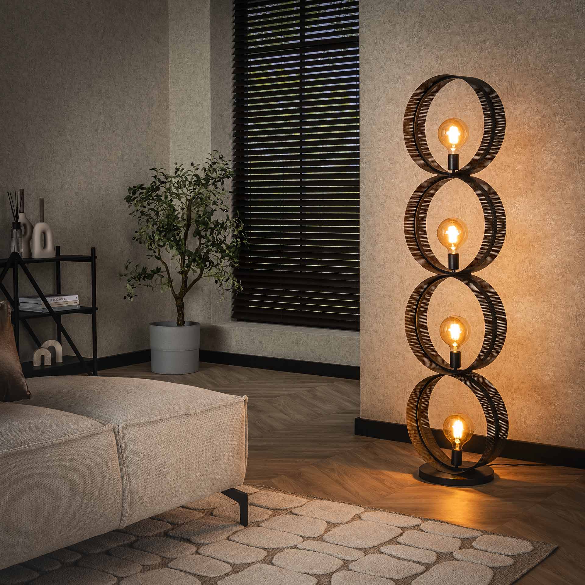 Vloerlamp Ring 4L - Industrieelinhuis.nl