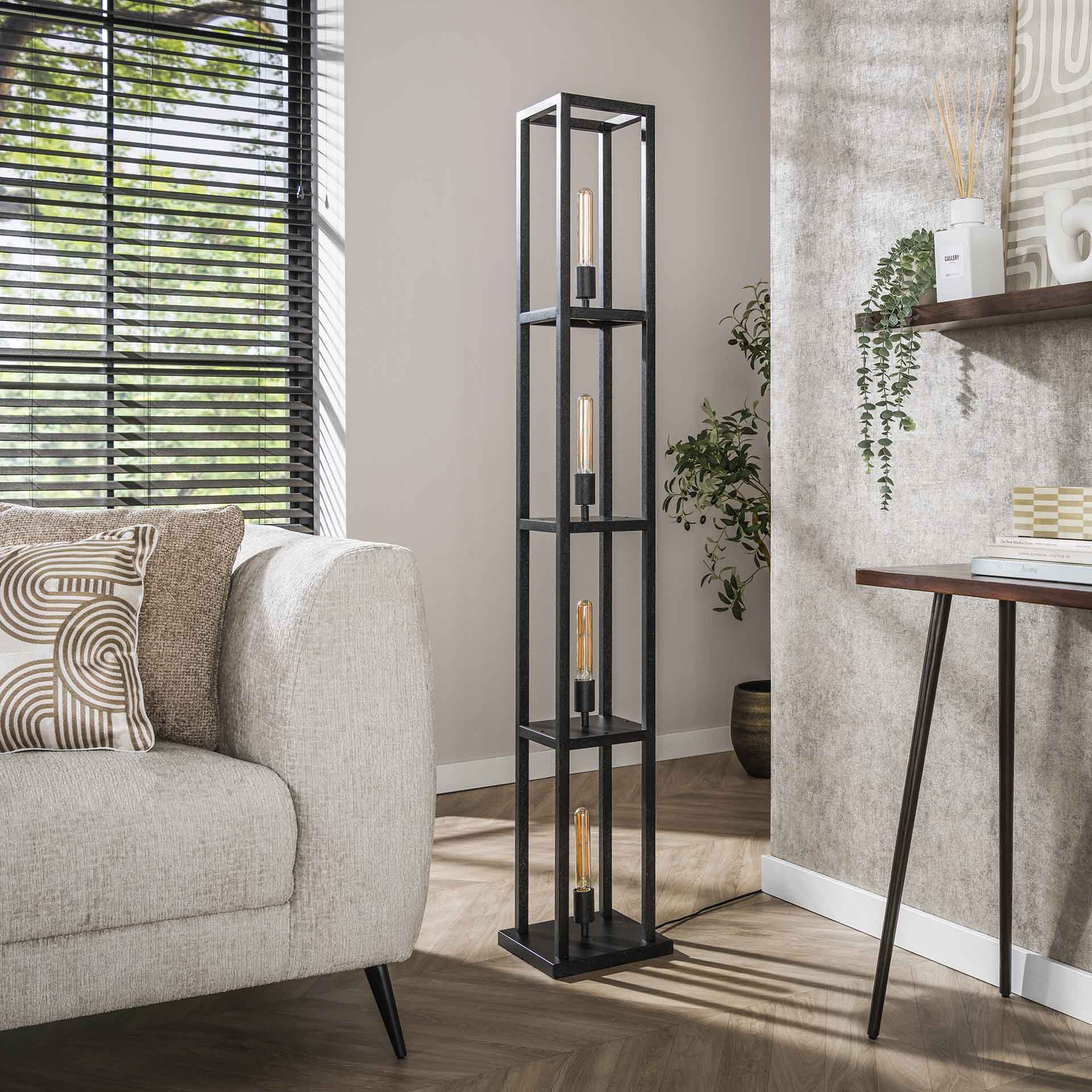 Vloerlamp 4L Quadra Zwart - Industrieelinhuis.nl