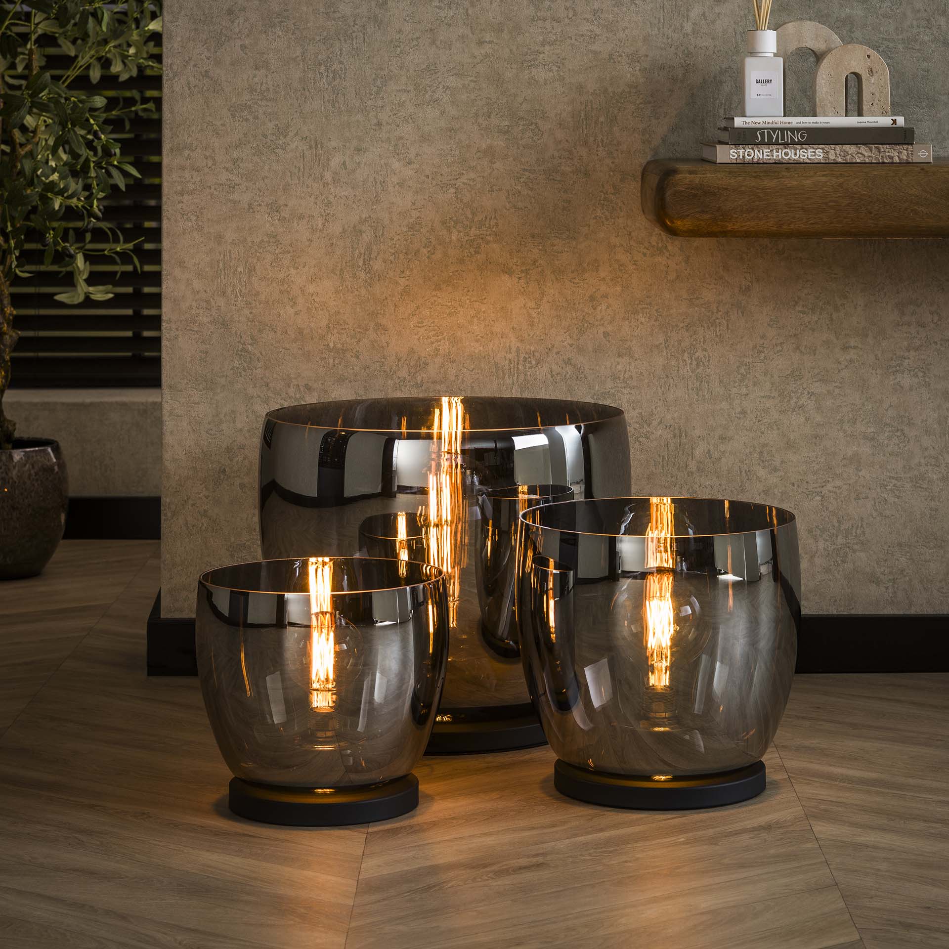 Vloerlamp XXL Rise gekleurd glas Ash Grey - Industrieelinhuis.nl