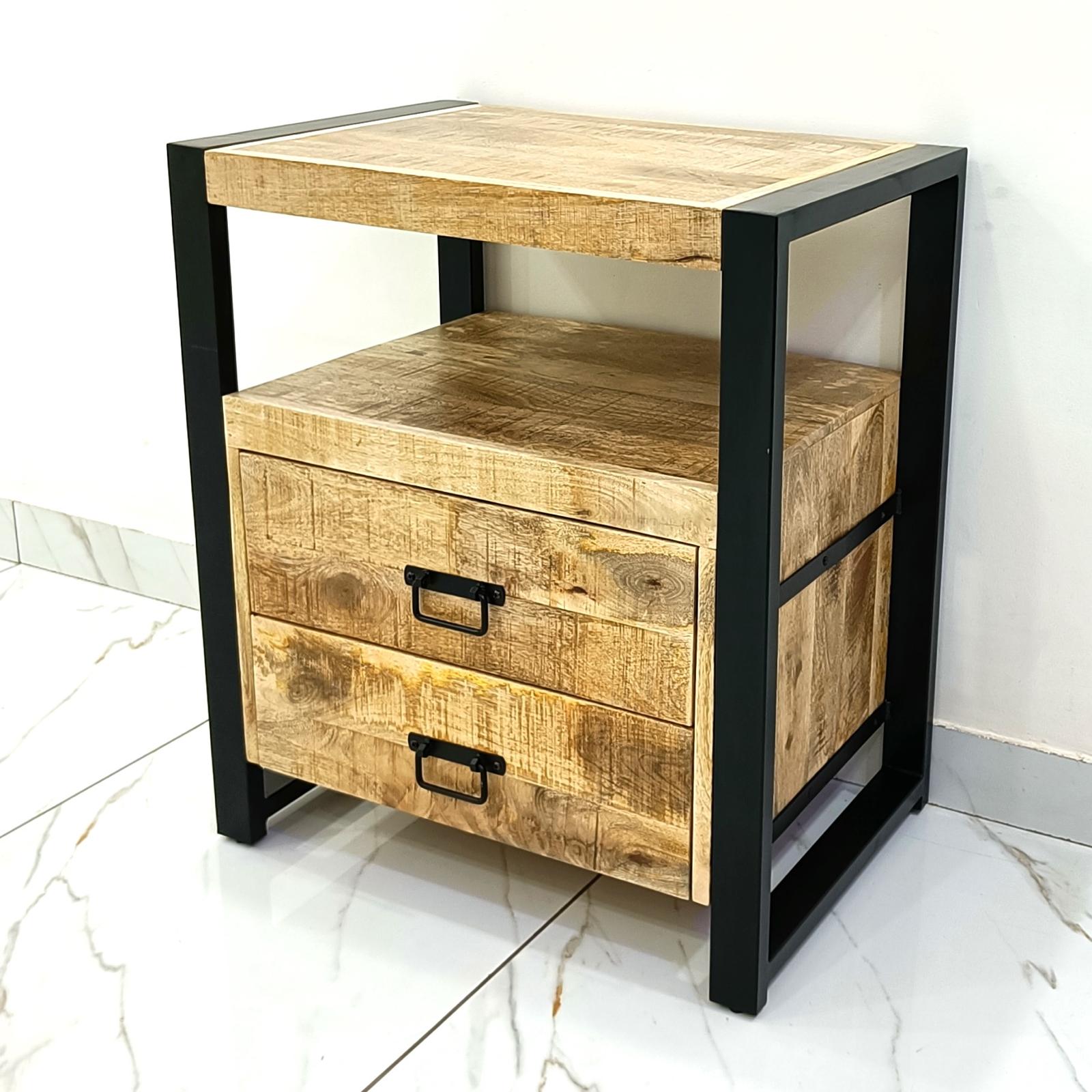 Industrieel Mangohouten Kastje met Stalen Frame – Compact, Stoer & Stijlvol (2 Lades)