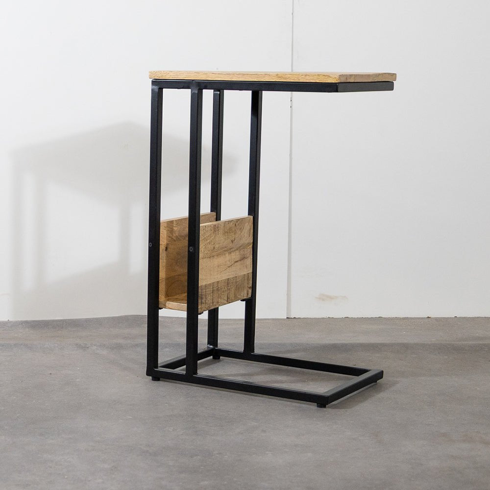 Bijzettafel Britt voor over de bank | Mangohout en Staal | 45x29x69cm