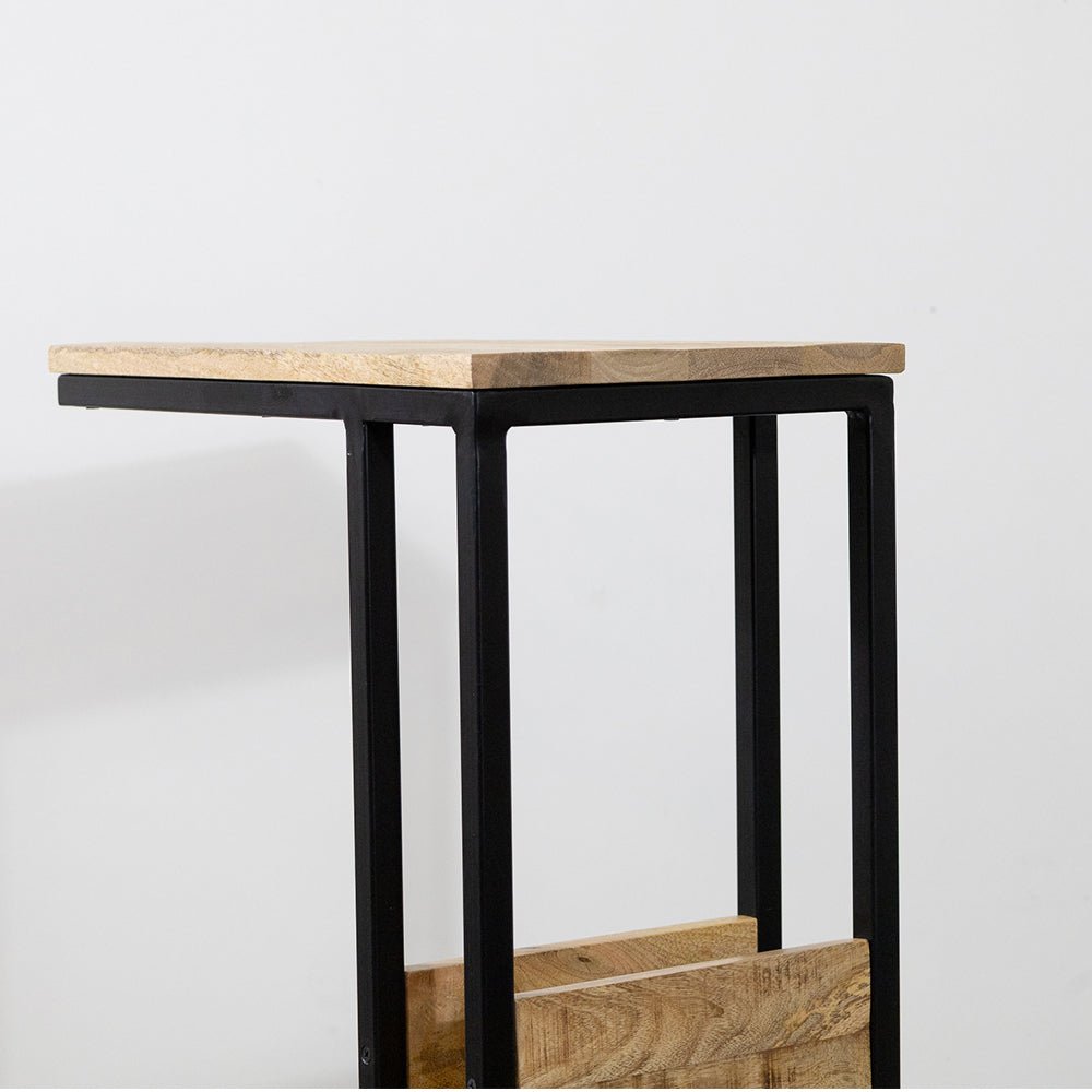 Bijzettafel Britt voor over de bank | Mangohout en Staal | 45x29x69cm