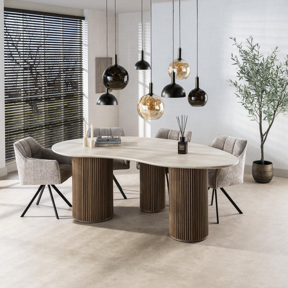 Eettafel Romano | Organische eettafel | 215 cm