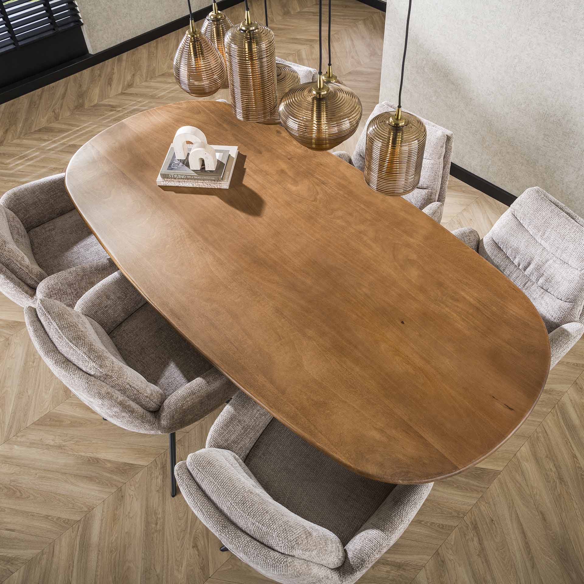 Organische eetkamertafel Cleo 215 cm