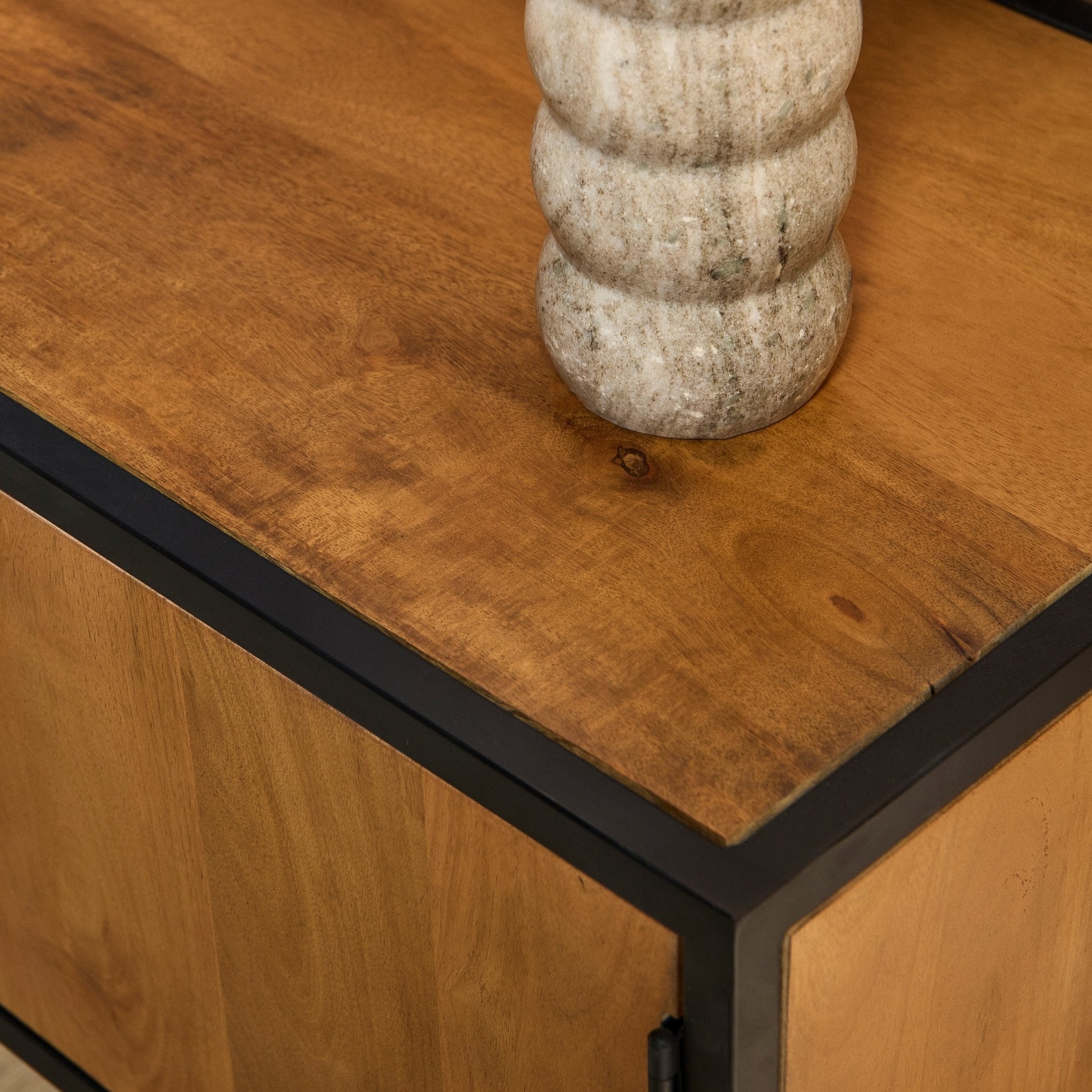 Tv meubel Denver | Mangohout en staal | 145 cm - Industrieelinhuis.nl