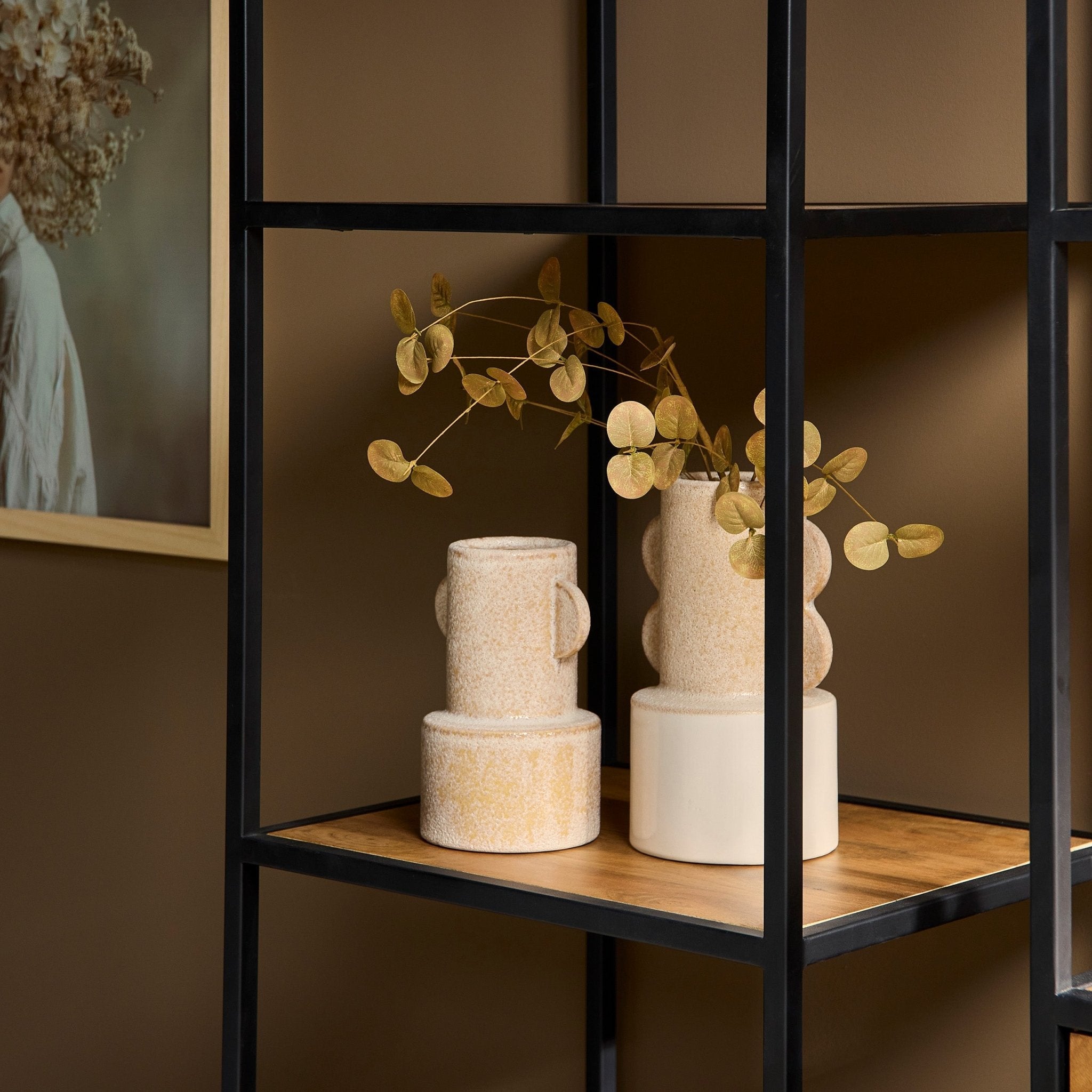 Mangohouten boekenkast Denver | Mangohout en staal | 2 lades - Industrieelinhuis.nl