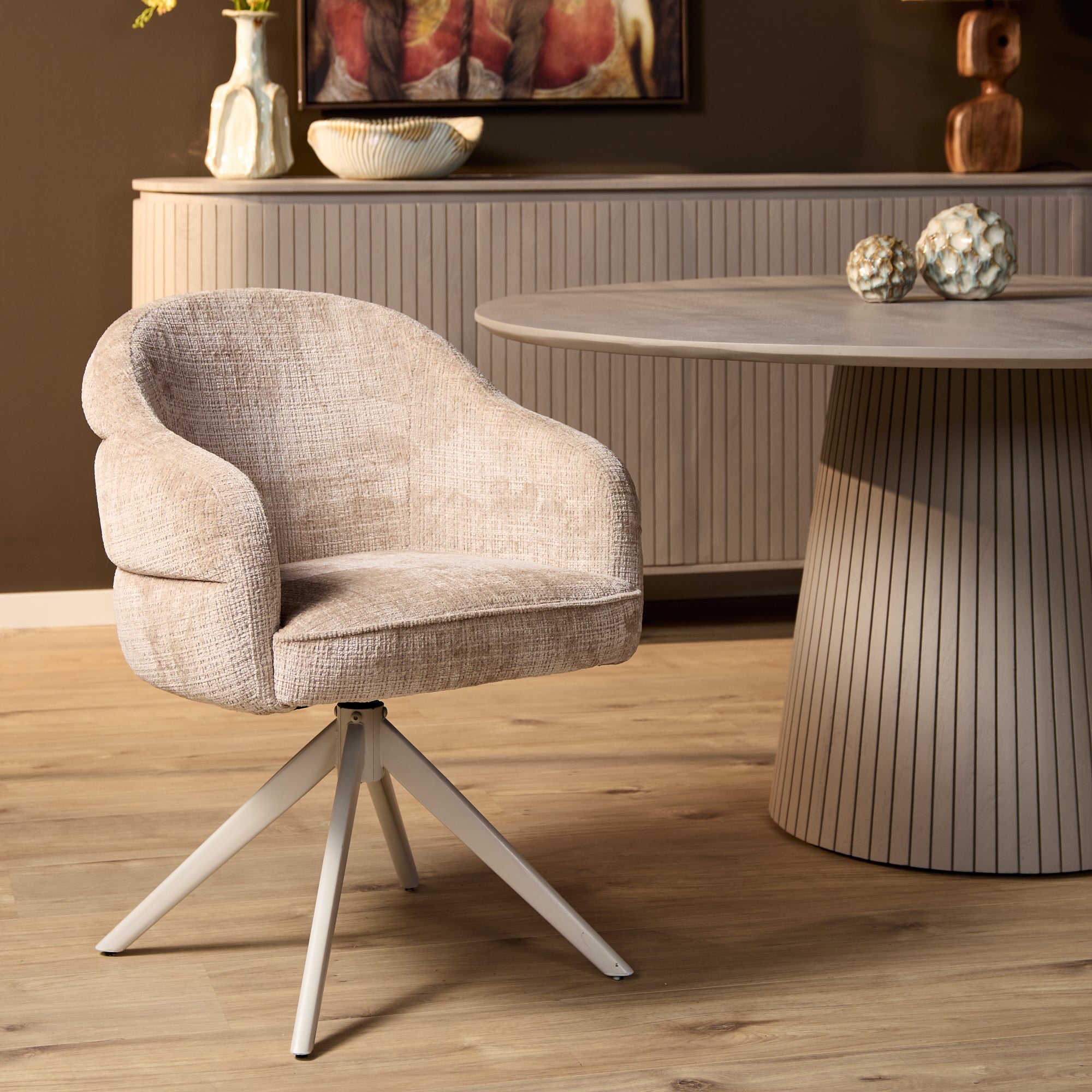 Eetkamerstoel Bella | Beige | Poot Sand | Met armleuning - Industrieelinhuis.nl
