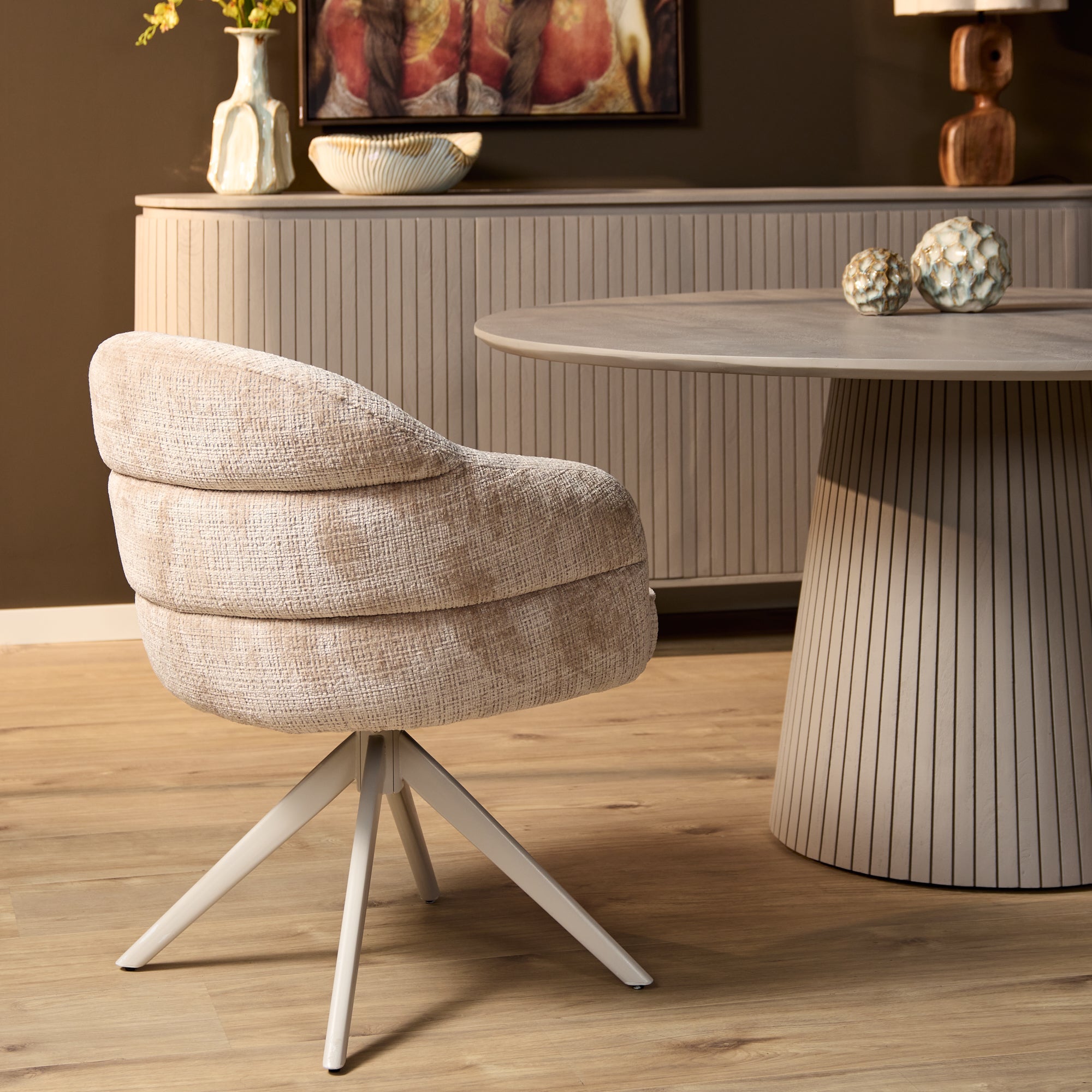 Eetkamerstoel Bella | Beige | Poot Sand | Met armleuning - Industrieelinhuis.nl
