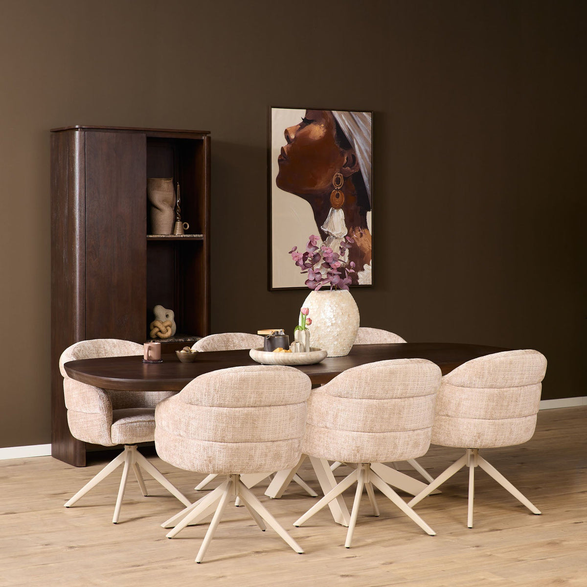 Eetkamerstoel Bella | Beige | Poot Sand | Met armleuning (bestellen per 2) - Industrieelinhuis.nl