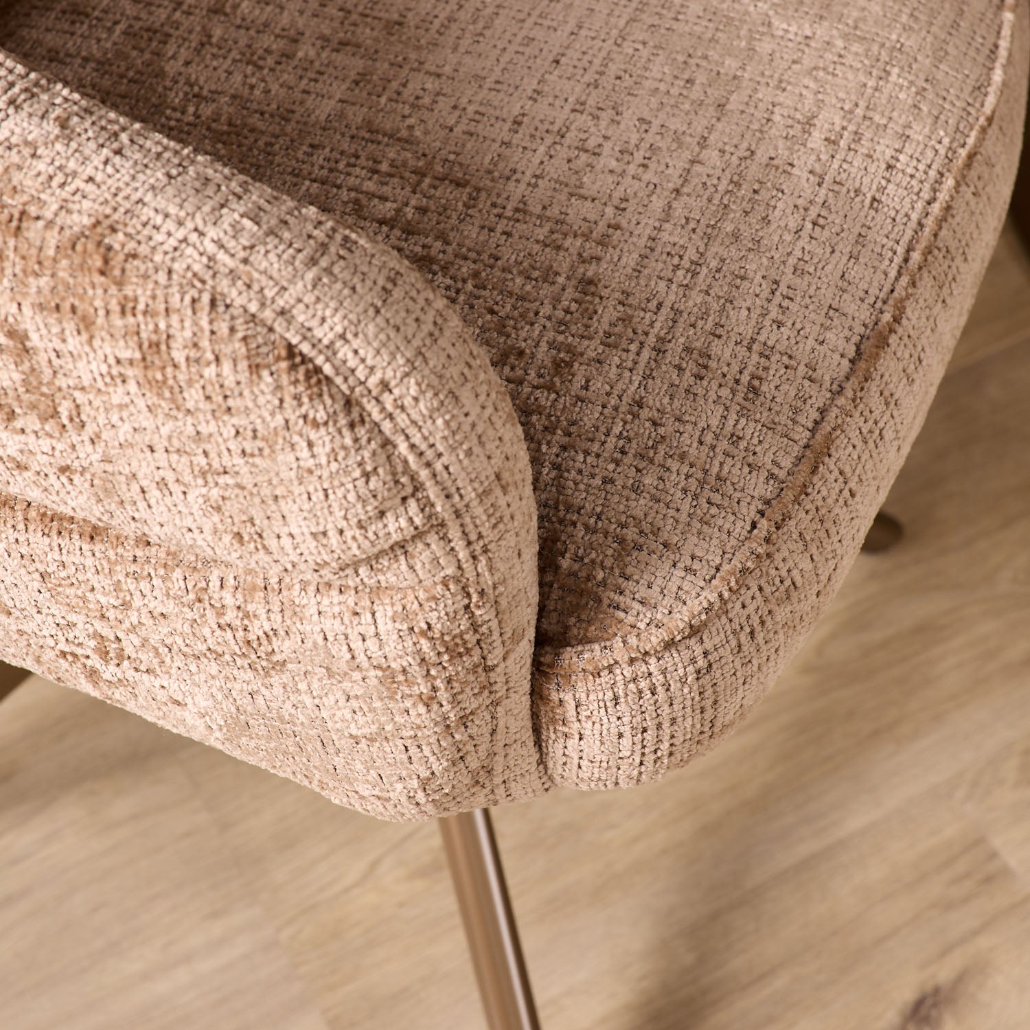 Eetkamerstoel Bella | Cinnamon | Poot Bronze | Met armleuning (bestellen per 2)