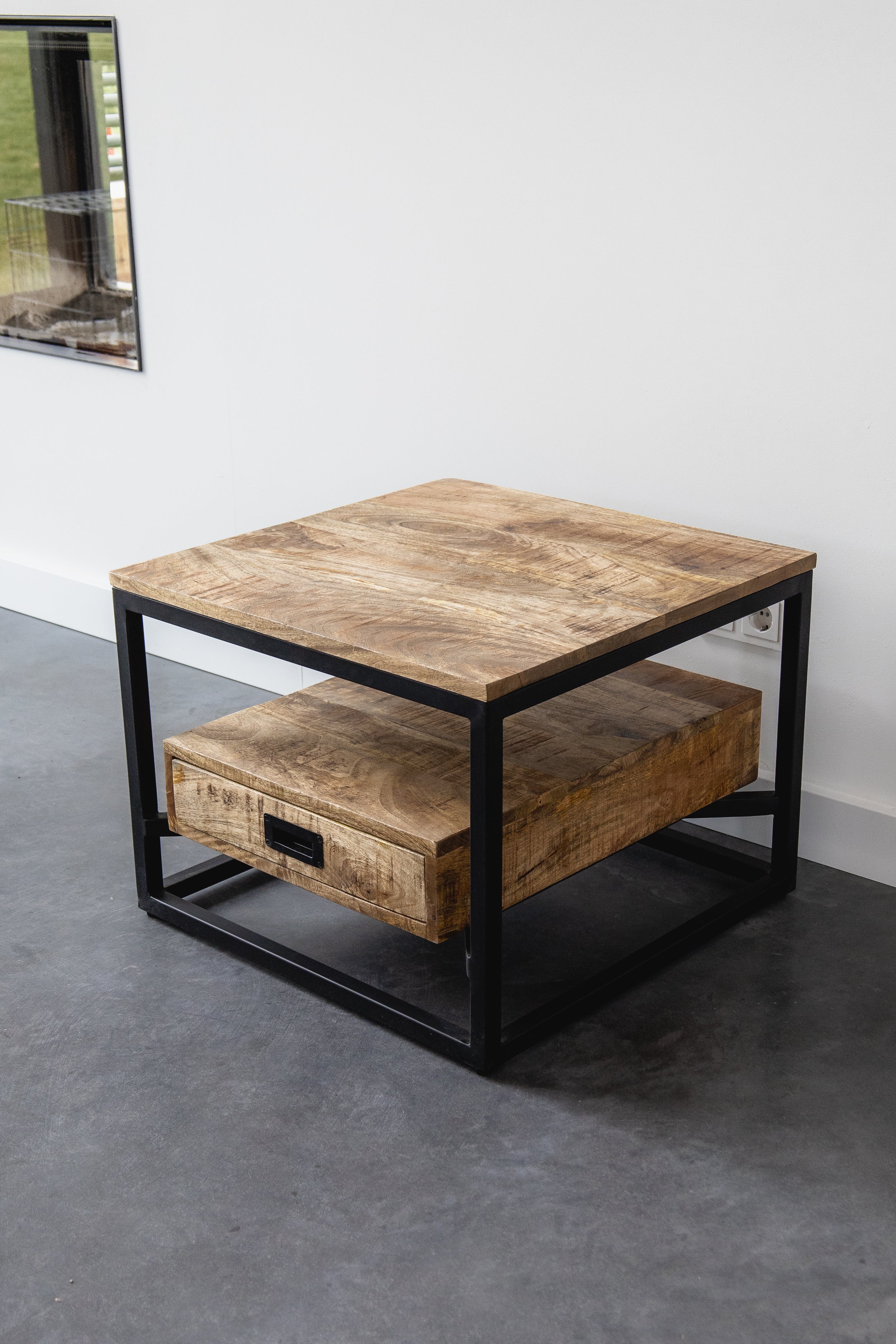 Salontafel Bijzettafel Industrieel Design | Mangohout en Staal | 60x60x45
