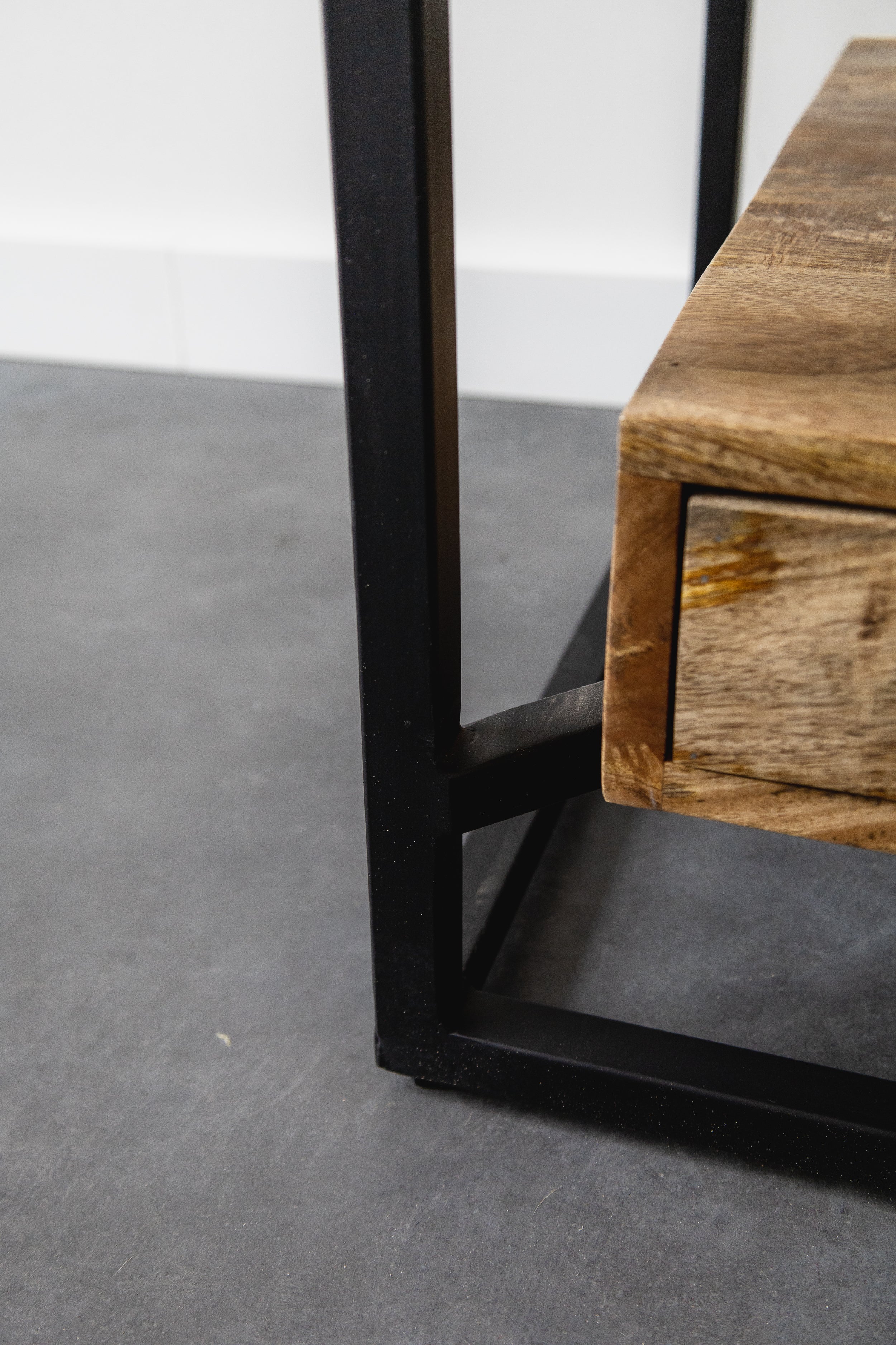 Salontafel Bijzettafel Industrieel Design | Mangohout en Staal | 60x60x45