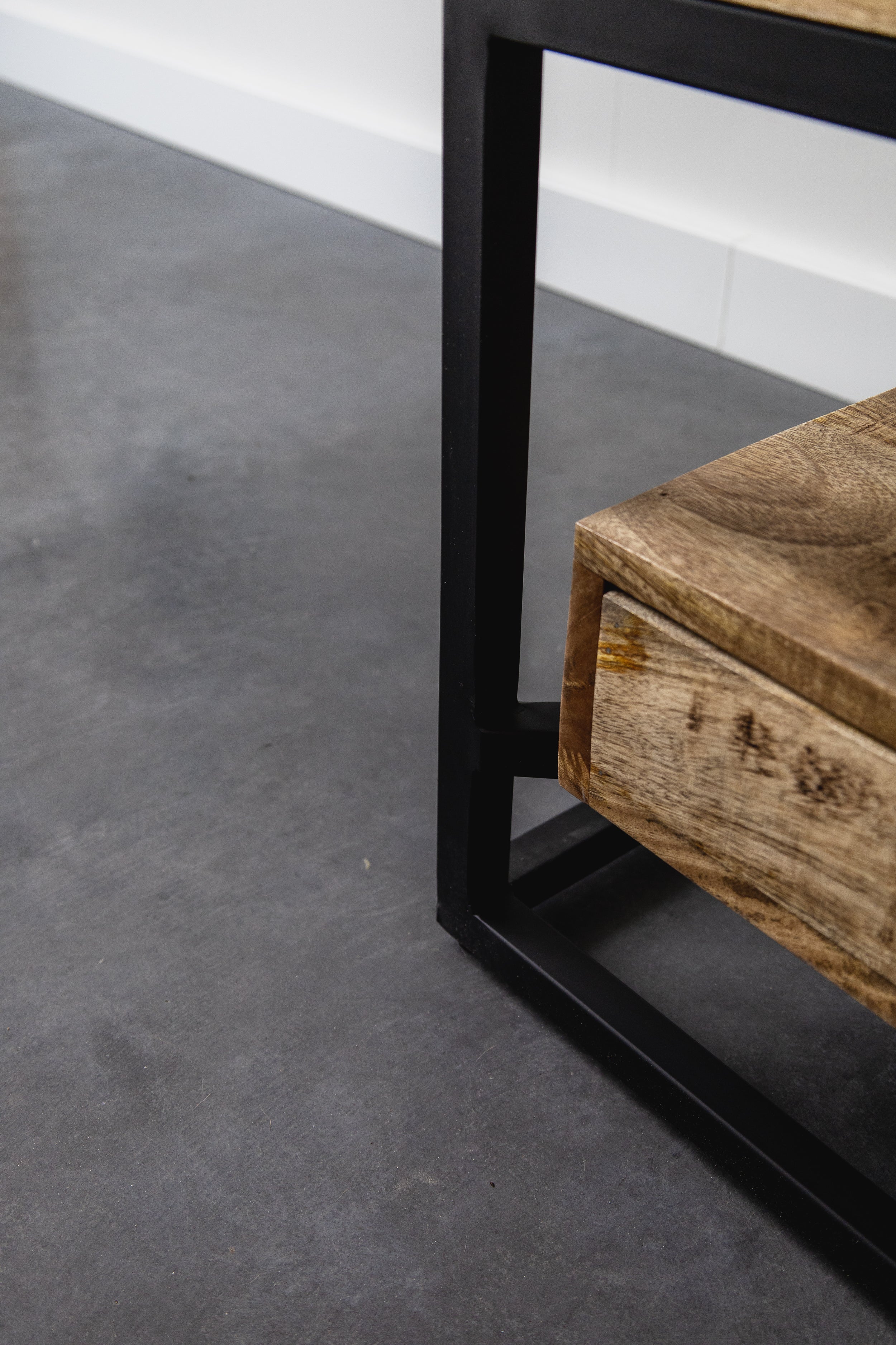 Salontafel Bijzettafel Industrieel Design | Mangohout en Staal | 60x60x45