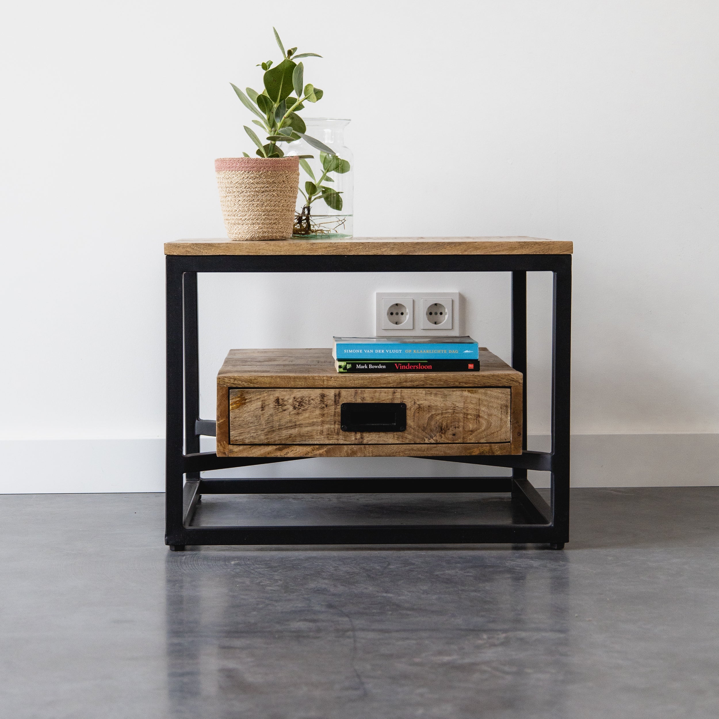 Salontafel Bijzettafel Industrieel Design | Mangohout en Staal | 60x60x45