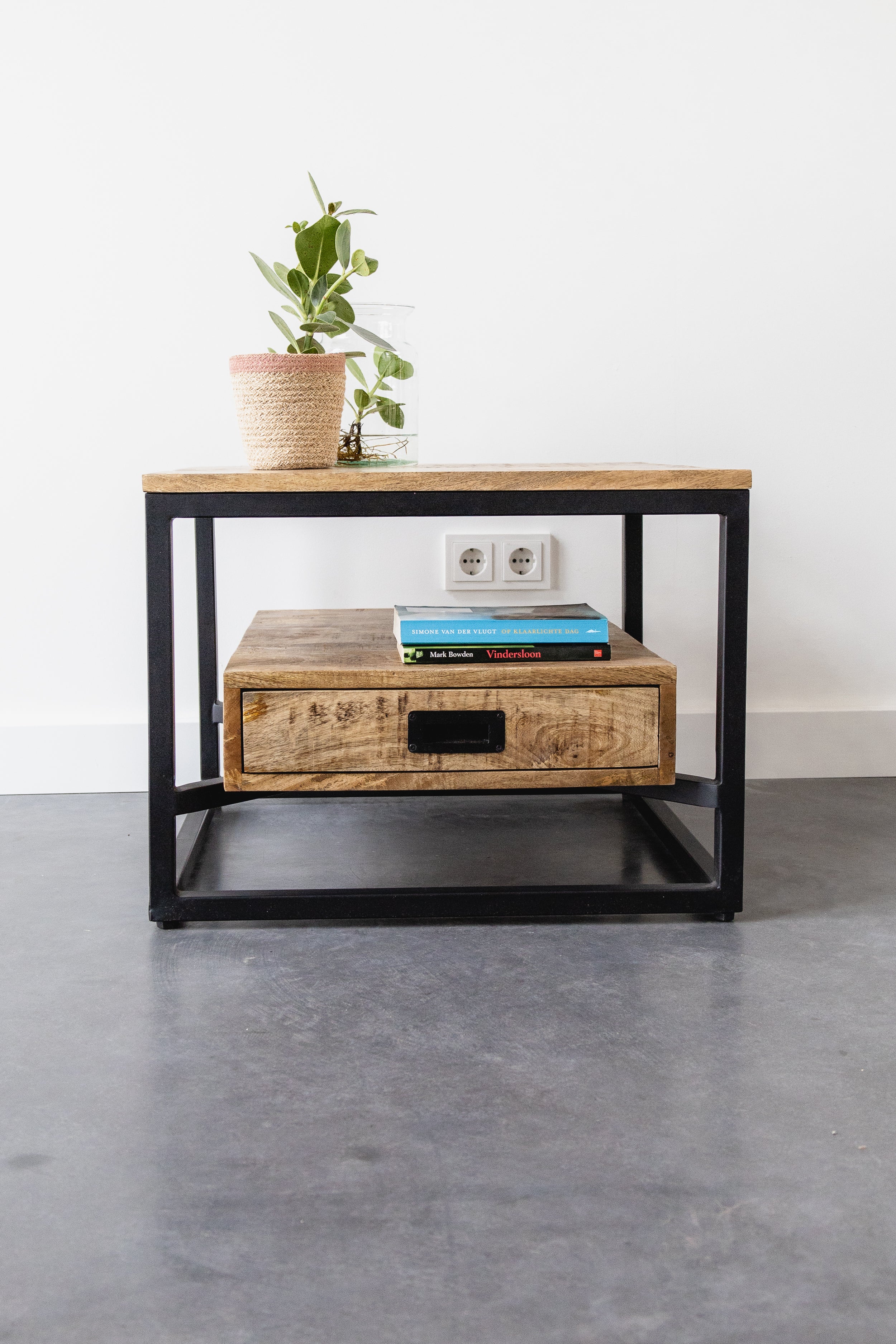 Salontafel Bijzettafel Industrieel Design | Mangohout en Staal | 60x60x45
