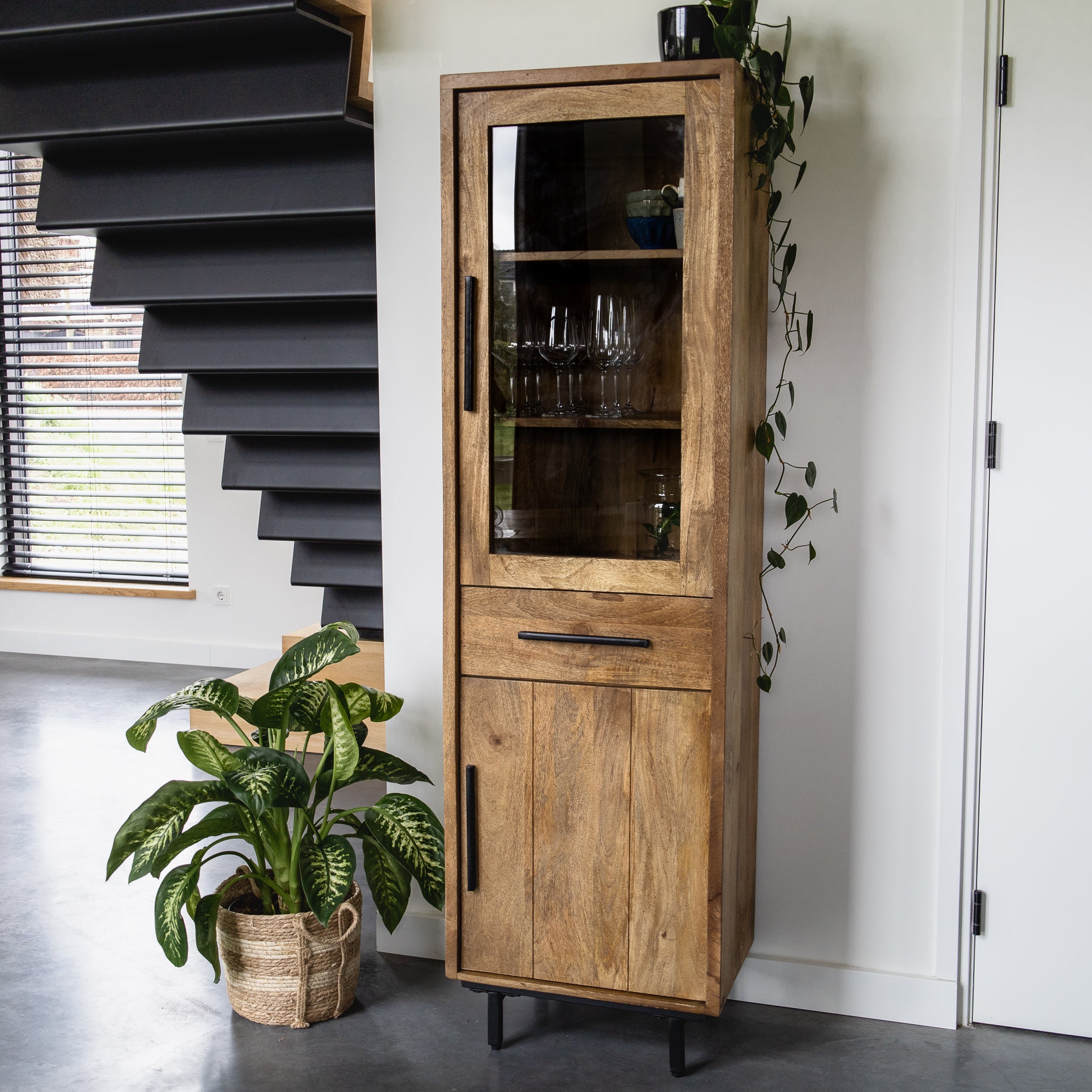 Smalle staande kast industrieel | Mangohout en Staal | 40x55x190cm