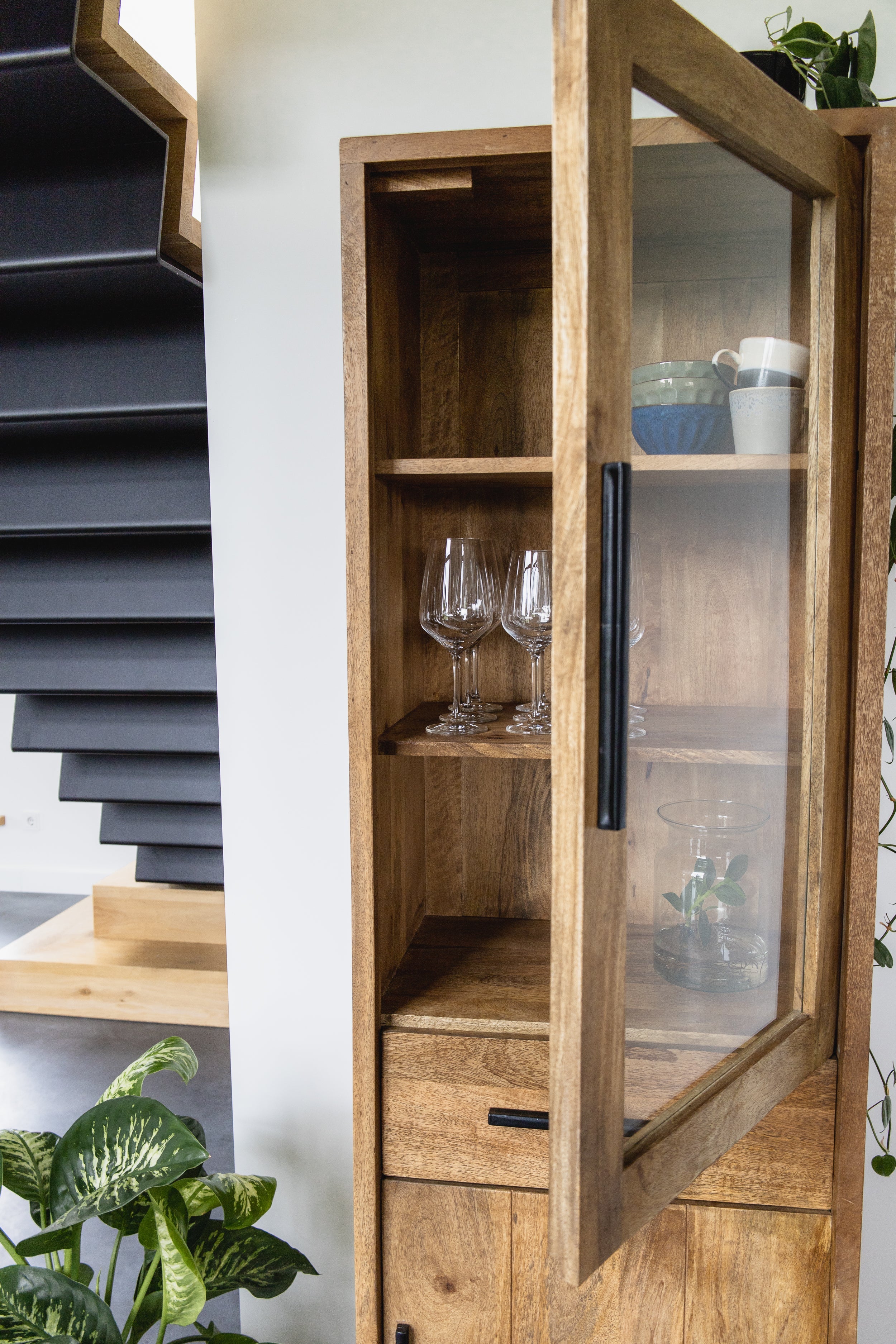 Smalle staande kast industrieel | Mangohout en Staal | 40x55x190cm