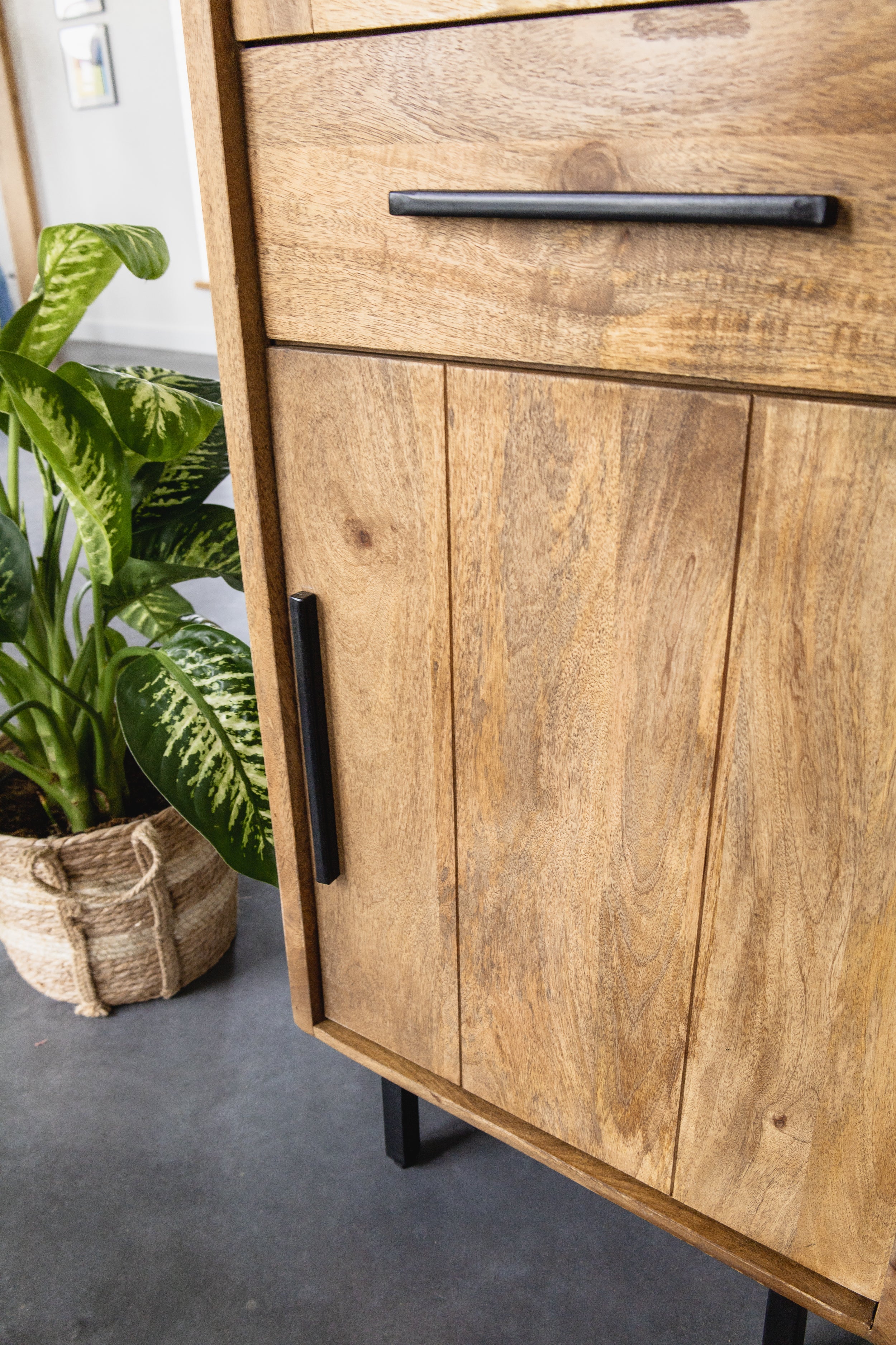 Smalle staande kast industrieel | Mangohout en Staal | 40x55x190cm