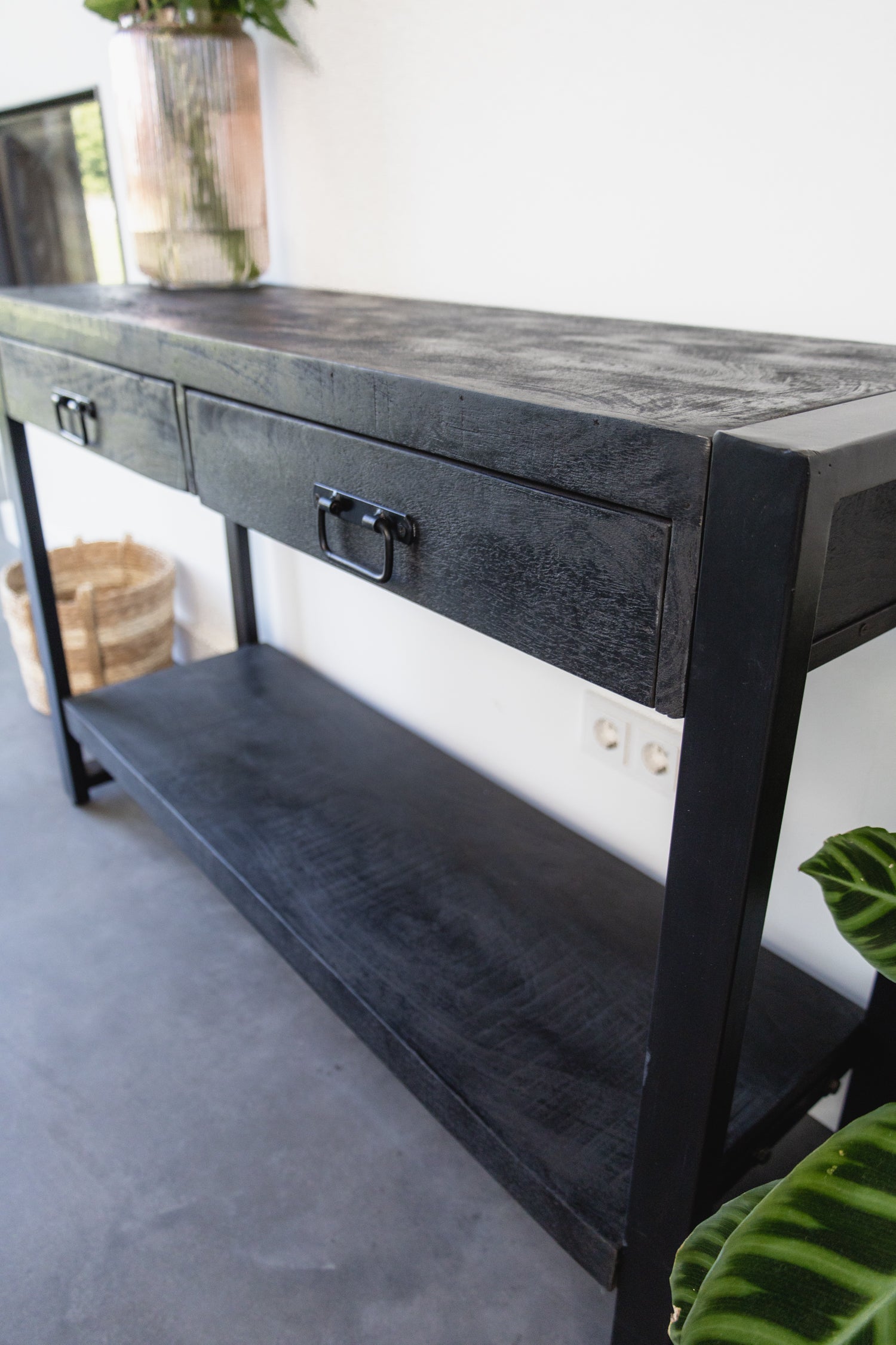 Sidetable zwart mangohout | 120 x 35 x 76 cm | Industrieel