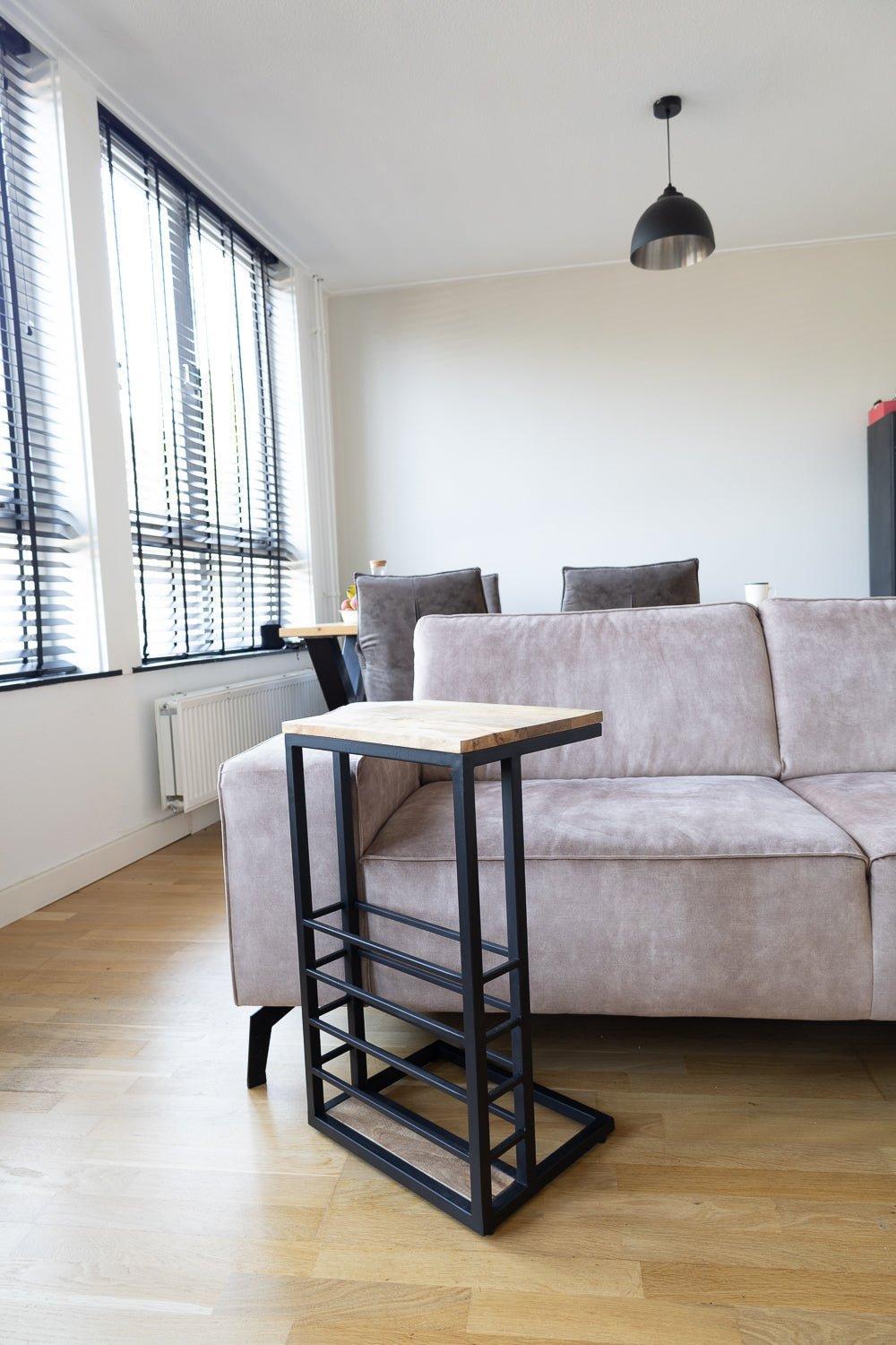 Bijzettafel voor over de bank | Mangohout en Staal | 30x38x65cm - Industrieelinhuis.nl