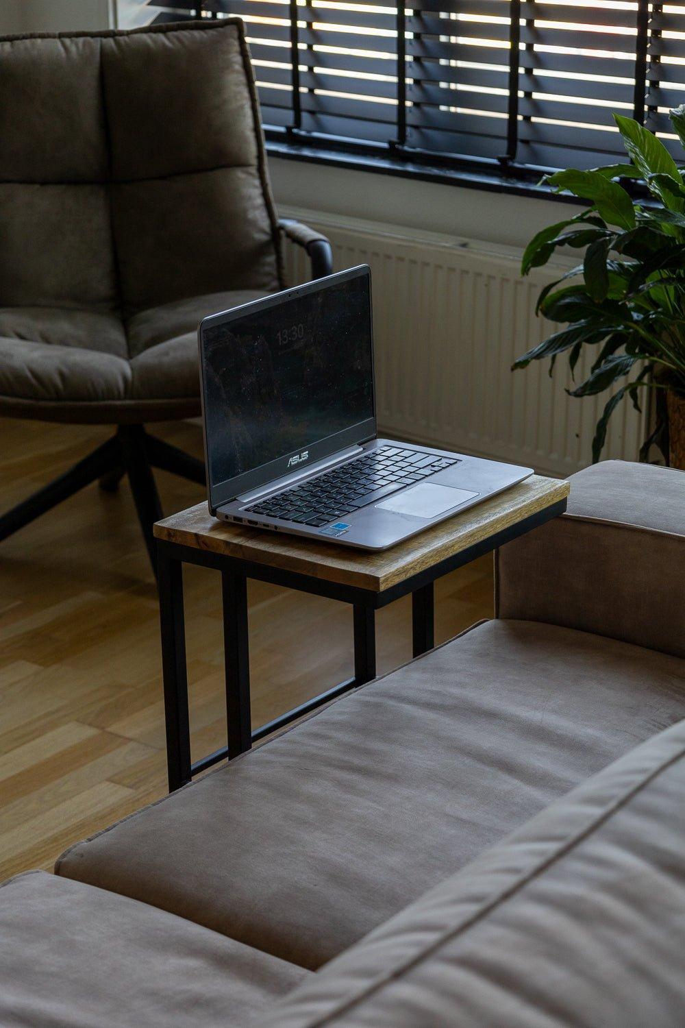 Bijzettafel voor over de bank | Mangohout en Staal | 30x38x65cm - Industrieelinhuis.nl