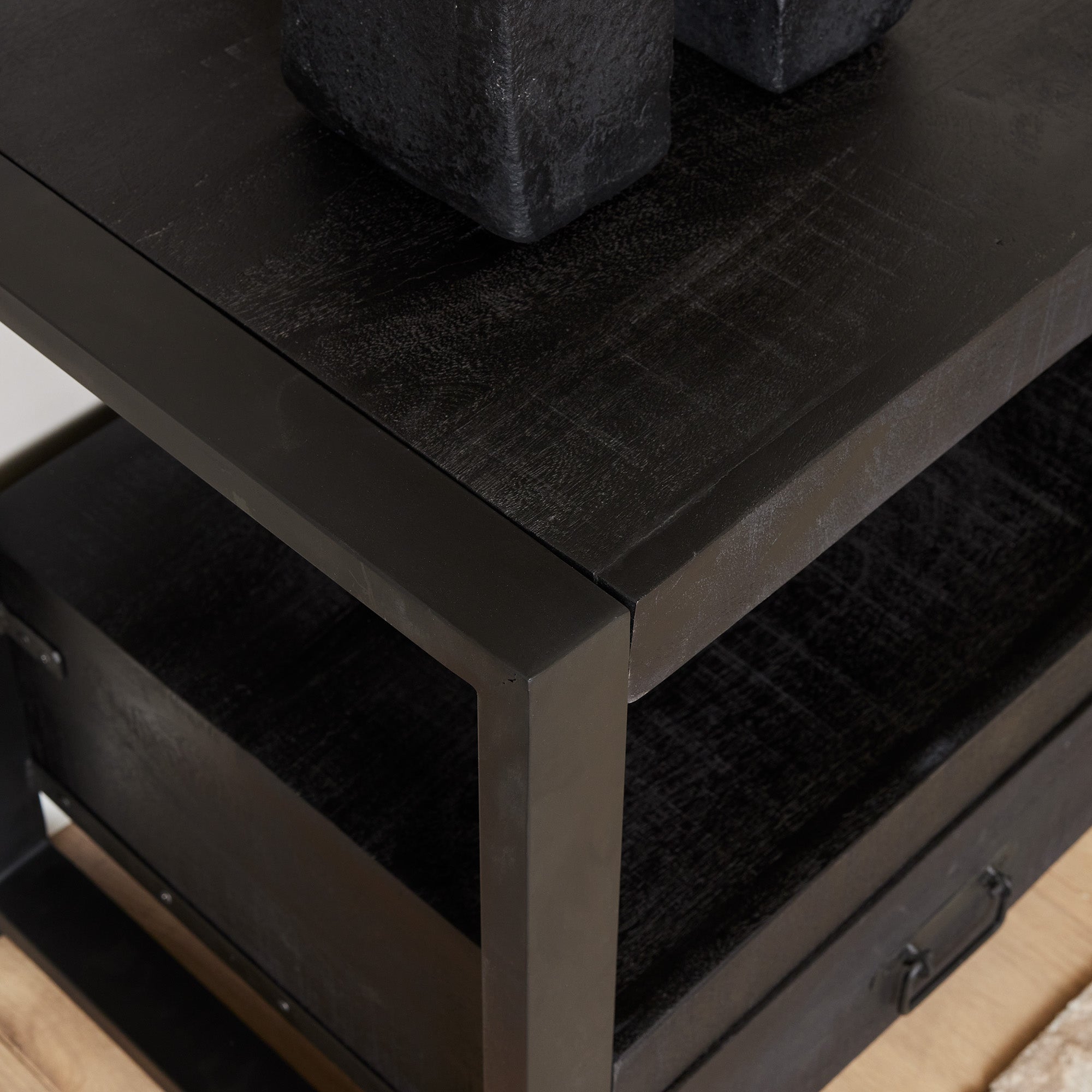 Tv meubel Boaz Black | 150 cm - Industrieelinhuis.nl