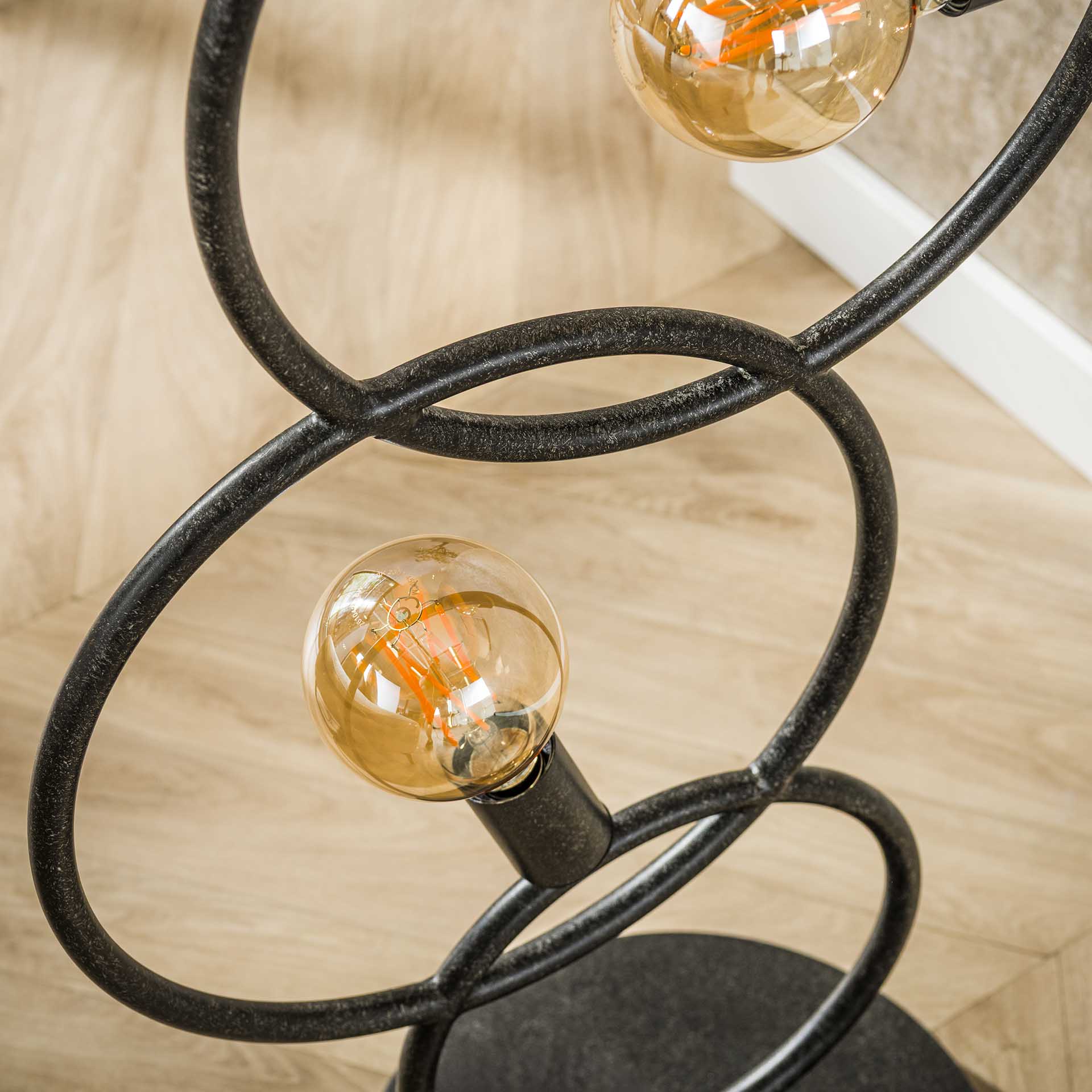 Vloerlamp Lola - Industrieelinhuis.nl