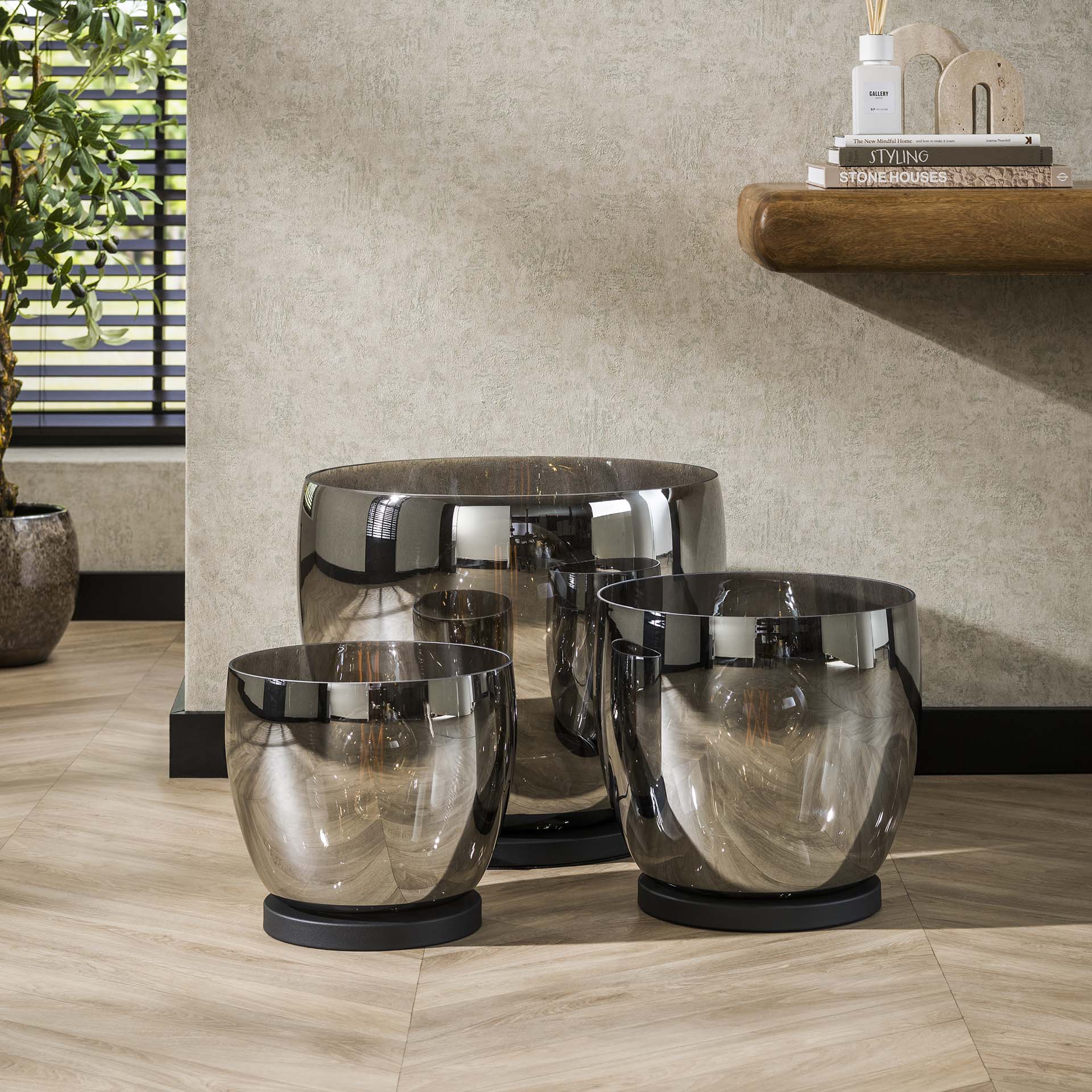 Vloerlamp XXL Rise gekleurd glas Ash Grey - Industrieelinhuis.nl