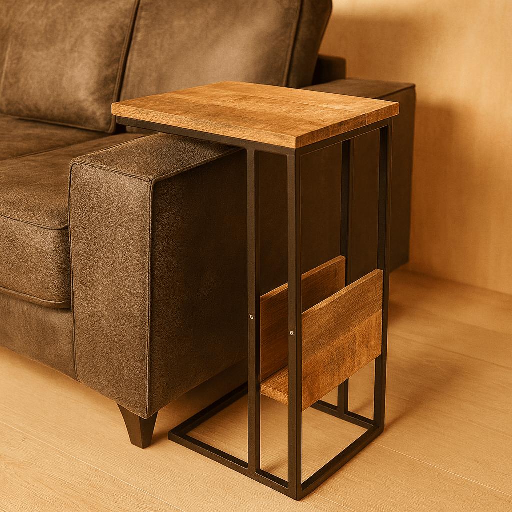 Bijzettafel Britt voor over de bank | Mangohout en Staal | 45x29x69cm