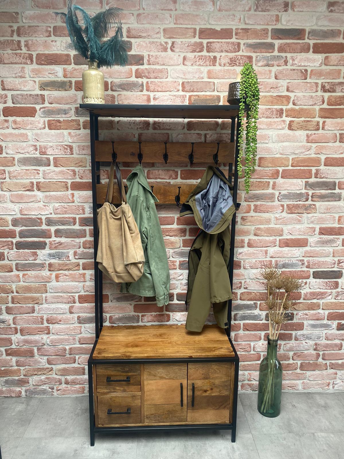 Garderoberek Industrieel Design | Mangohout en Staal | 80x40x190cm