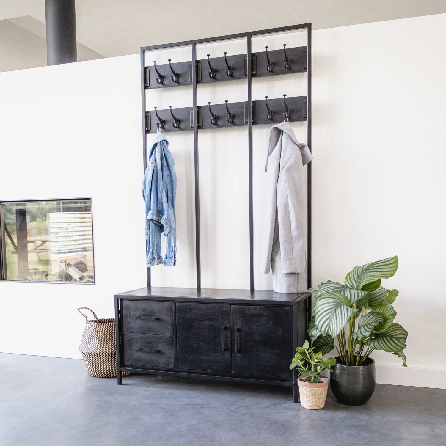 Garderoberek XL Zwart Industrieel Design | Mangohout en Staal | 100x40x190cm