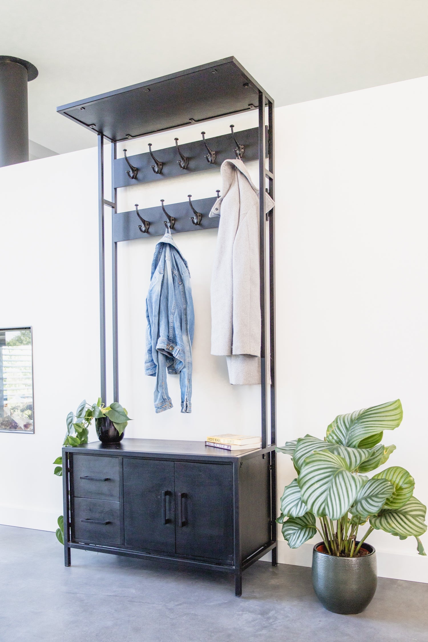 Garderoberek Zwart Industrieel Design | Mangohout en Staal | 80x40x190cm