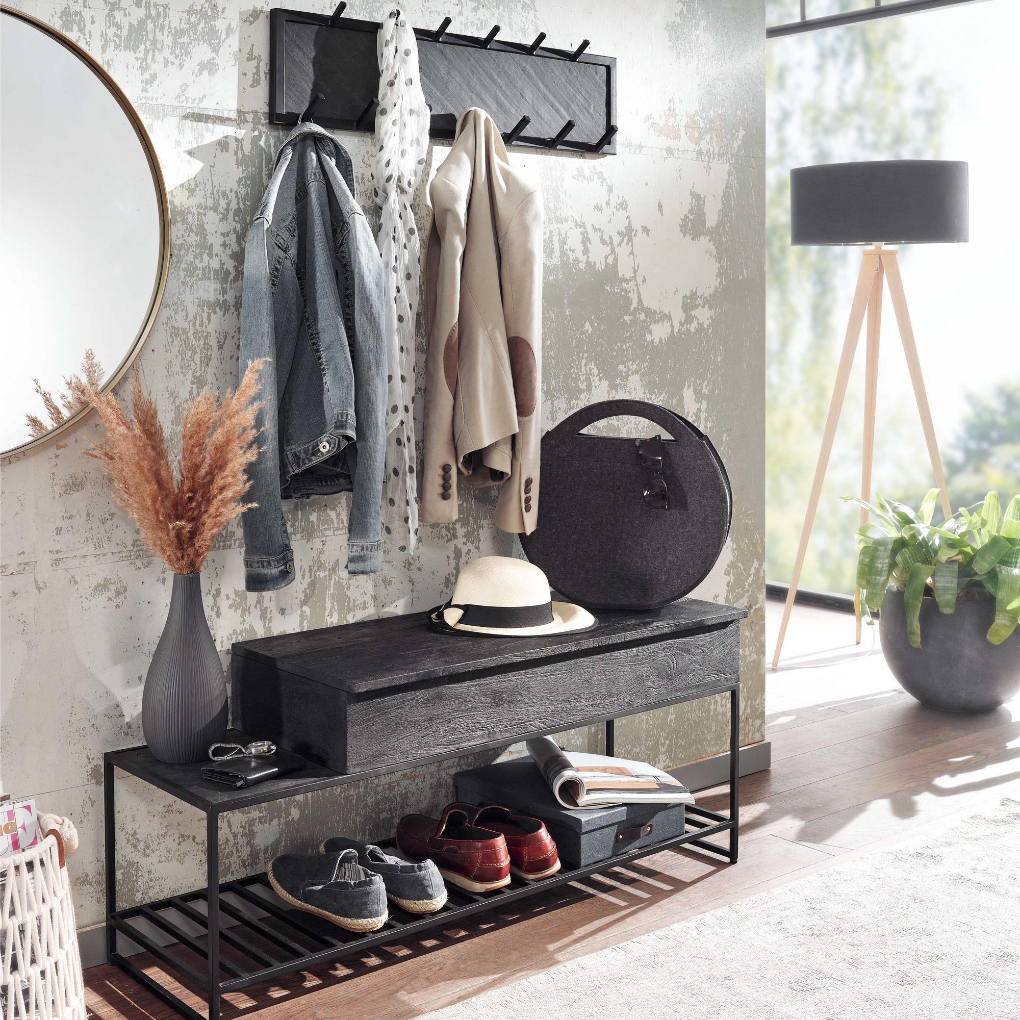 Kapstok met bankje | Industrieel design | 110 cm lengte