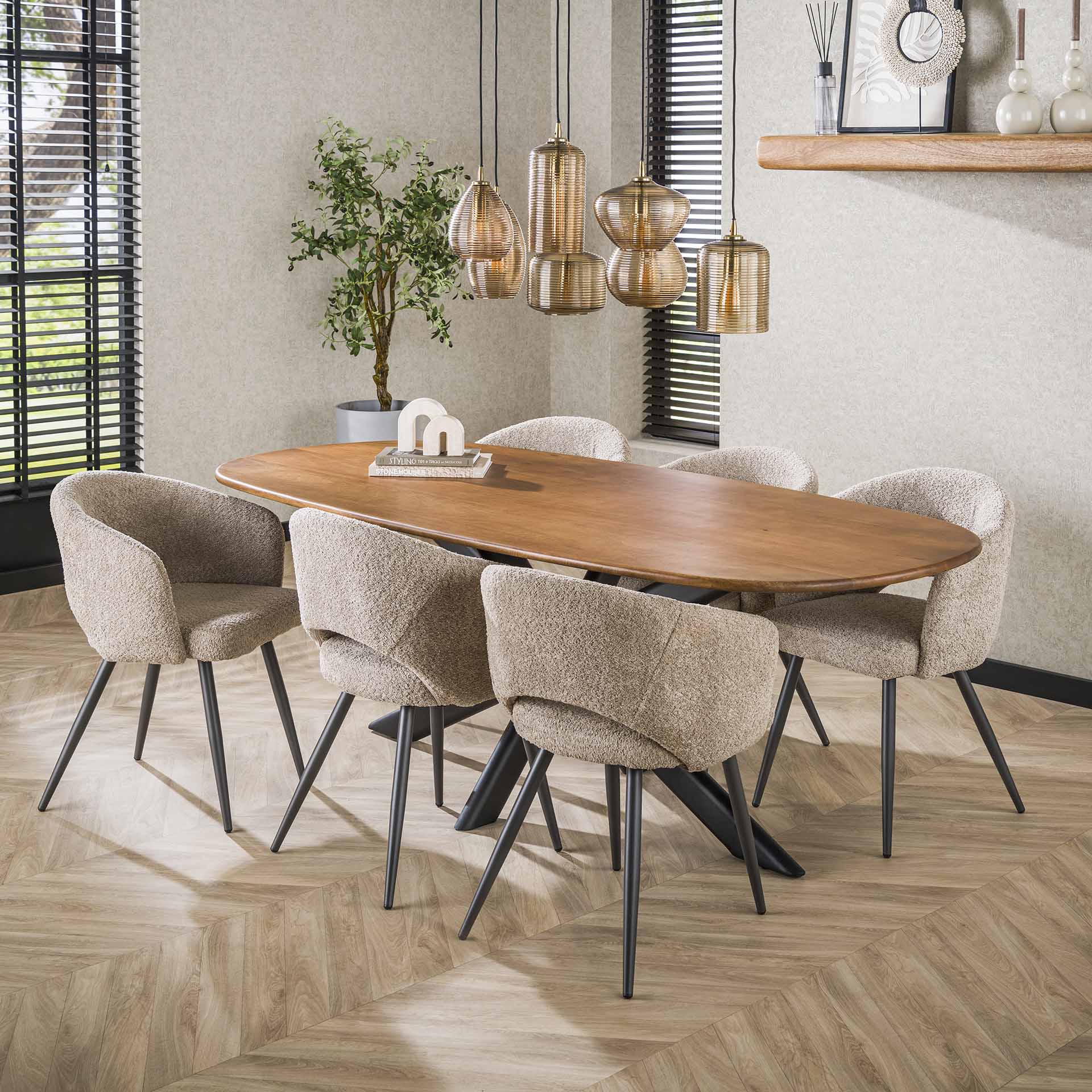 Organische eetkamertafel Cleo 215 cm