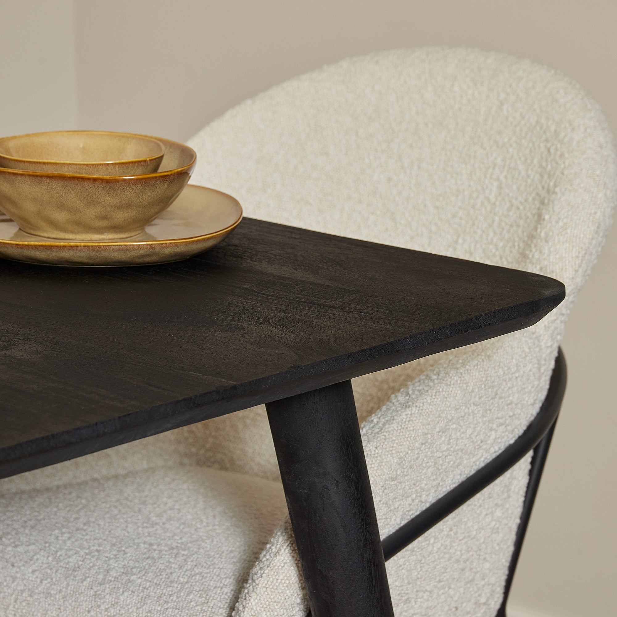Eettafel Omaha Black | 90 cm - Industrieelinhuis.nl