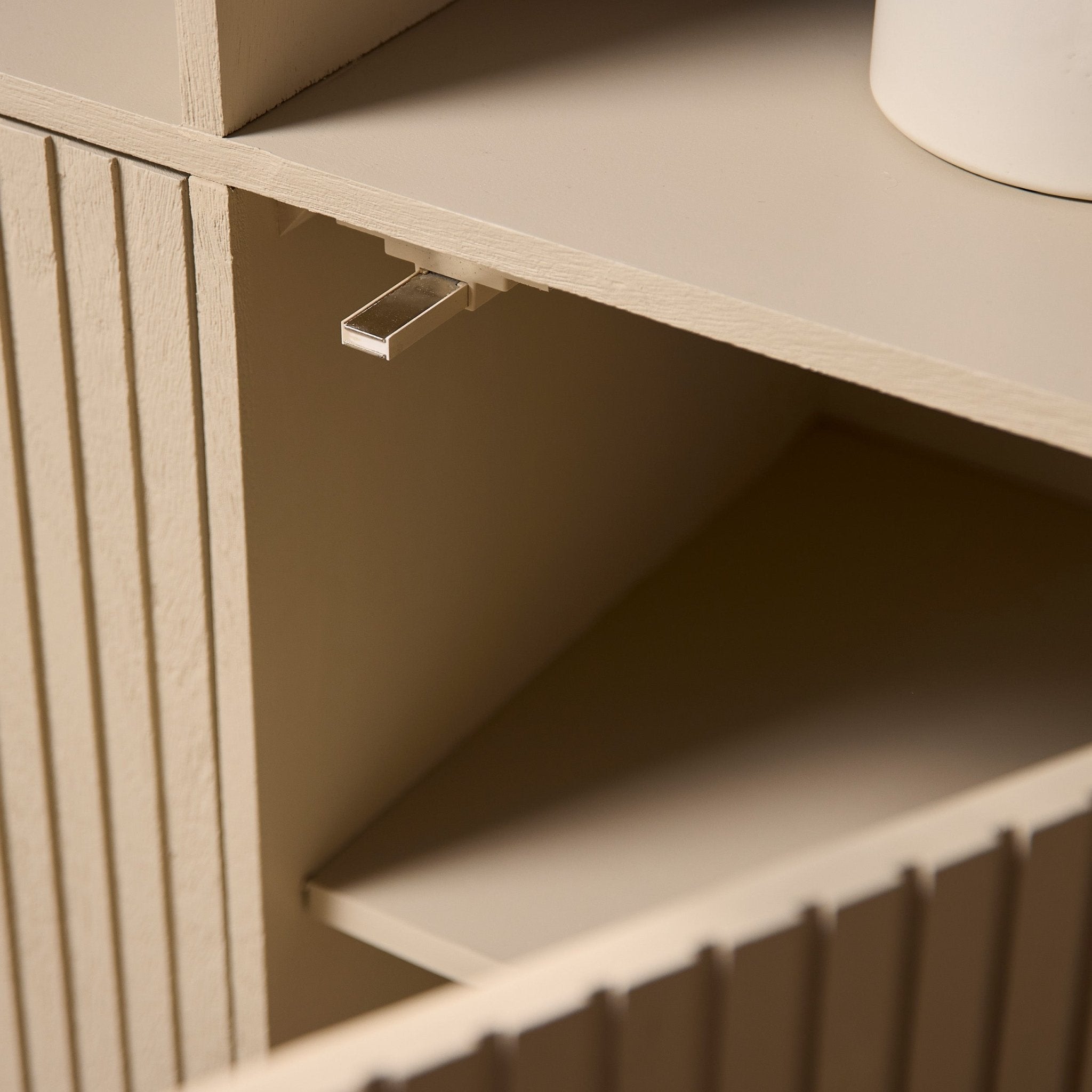 Vakkenkast Madison XL Sand | 135 cm - Industrieelinhuis.nl