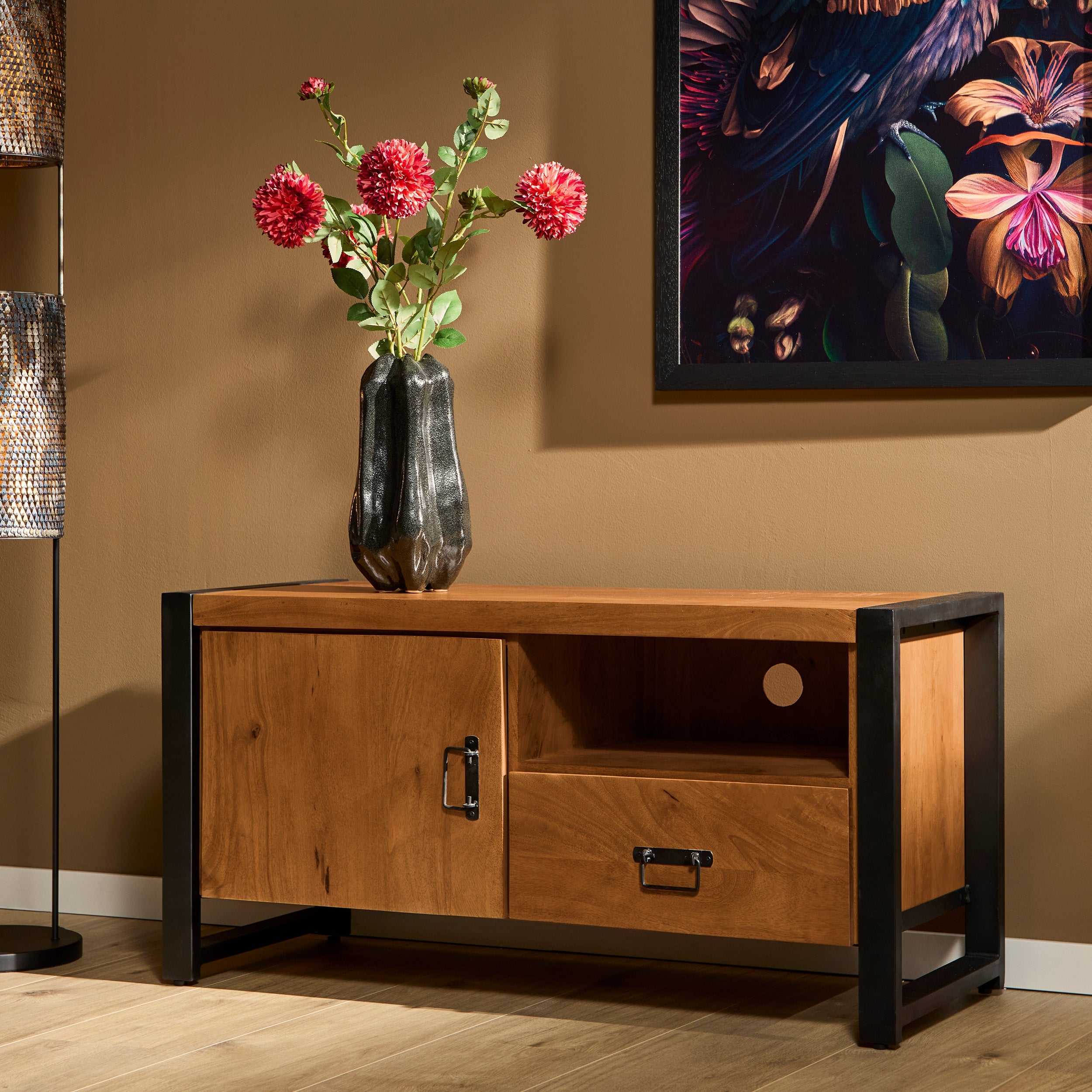 Tv meubel Boaz 110 cm | Een deur en open vak - Industrieelinhuis.nl