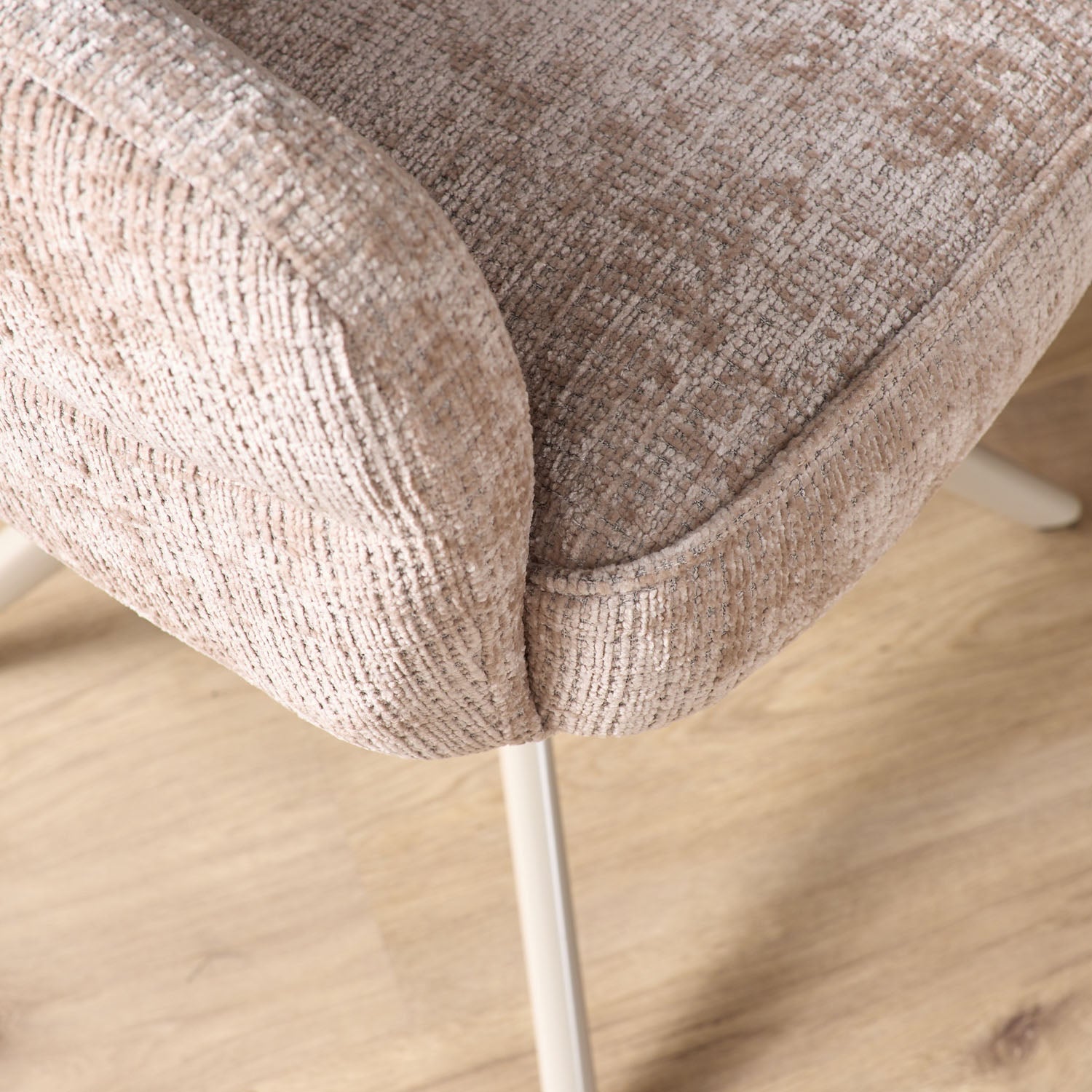 Eetkamerstoel Bella | Beige | Poot Sand | Met armleuning (bestellen per 2)