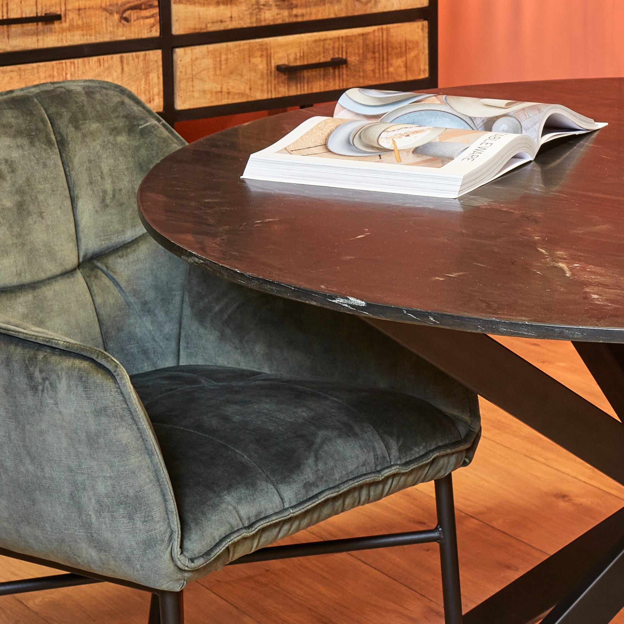 Zwart ronde eettafel Lynn | Rond | Zwart marmer | 130 CM