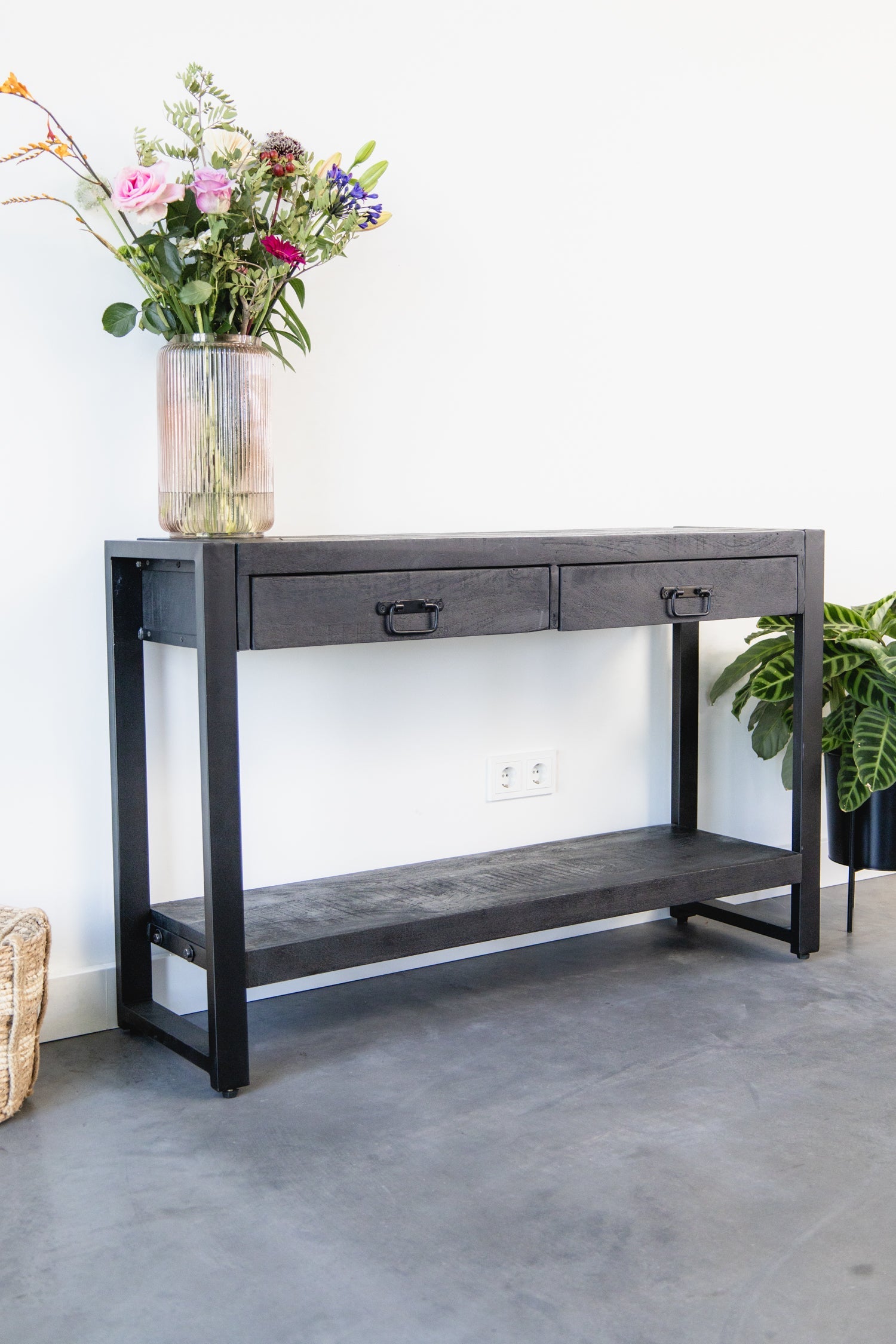 Sidetable zwart mangohout | 120 x 35 x 76 cm | Industrieel